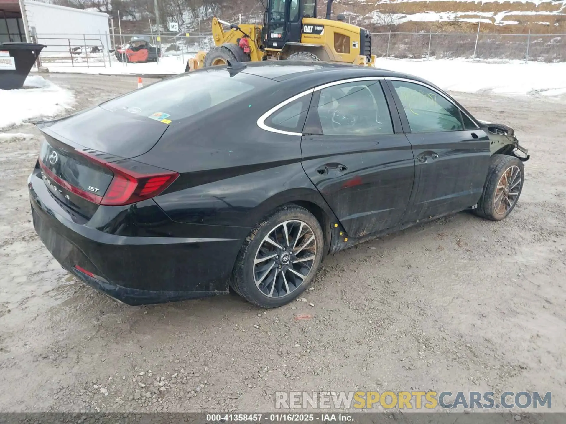 4 Photograph of a damaged car 5NPEJ4J22LH028934 HYUNDAI SONATA 2020