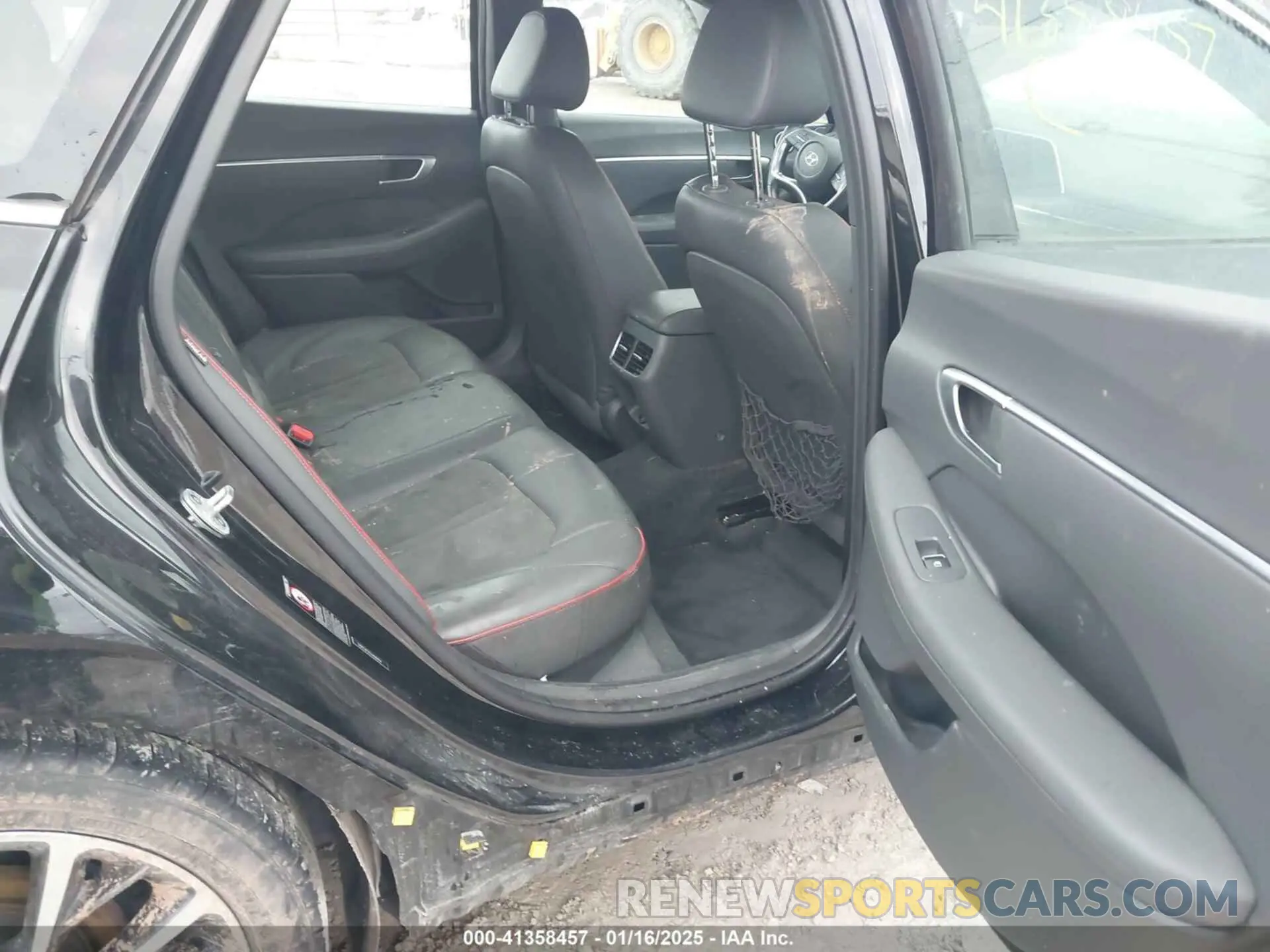 8 Photograph of a damaged car 5NPEJ4J22LH028934 HYUNDAI SONATA 2020