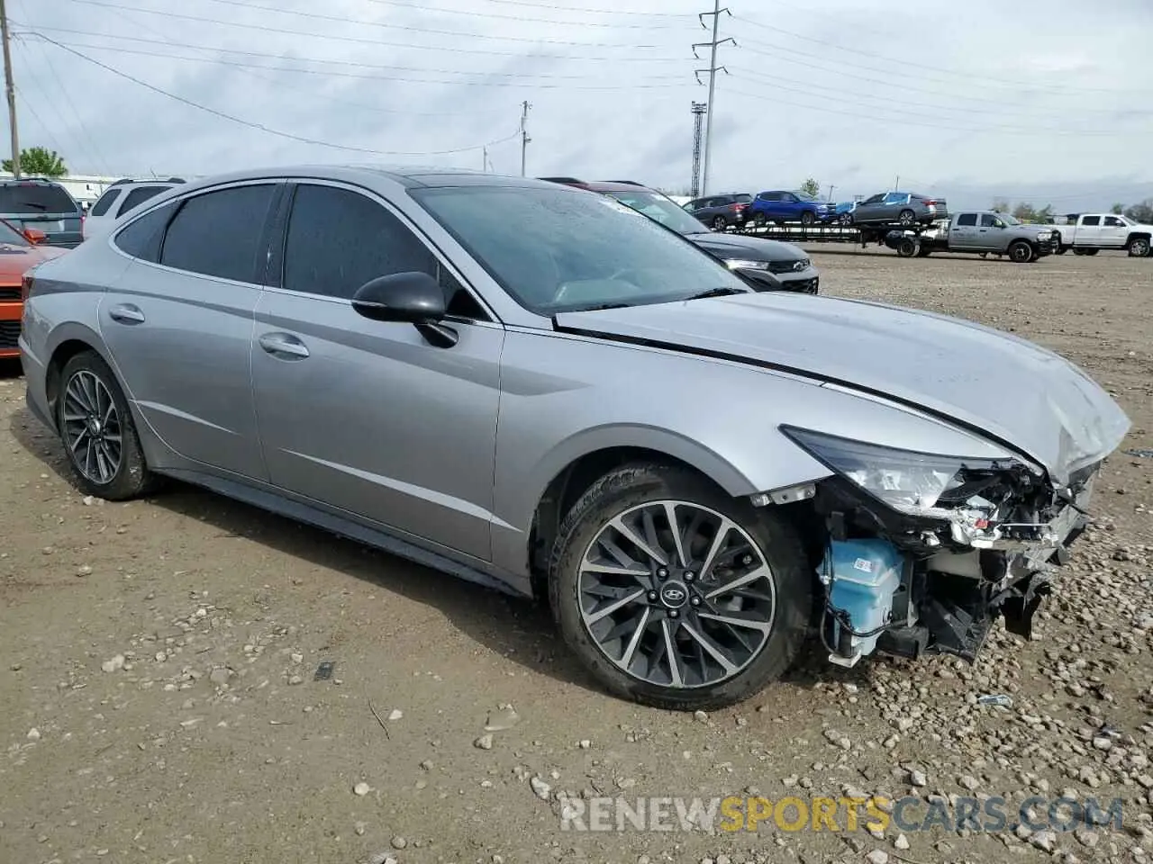 4 Photograph of a damaged car 5NPEJ4J22LH030036 HYUNDAI SONATA 2020
