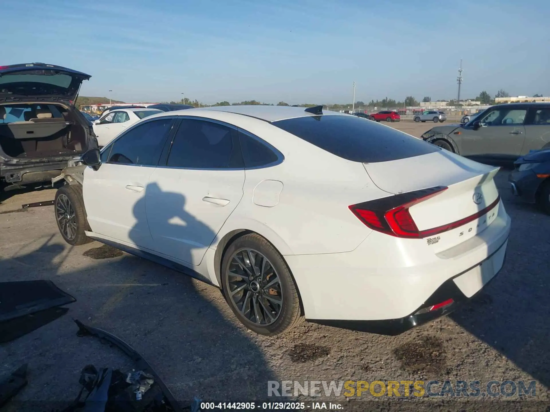 3 Photograph of a damaged car 5NPEJ4J24LH011004 HYUNDAI SONATA 2020
