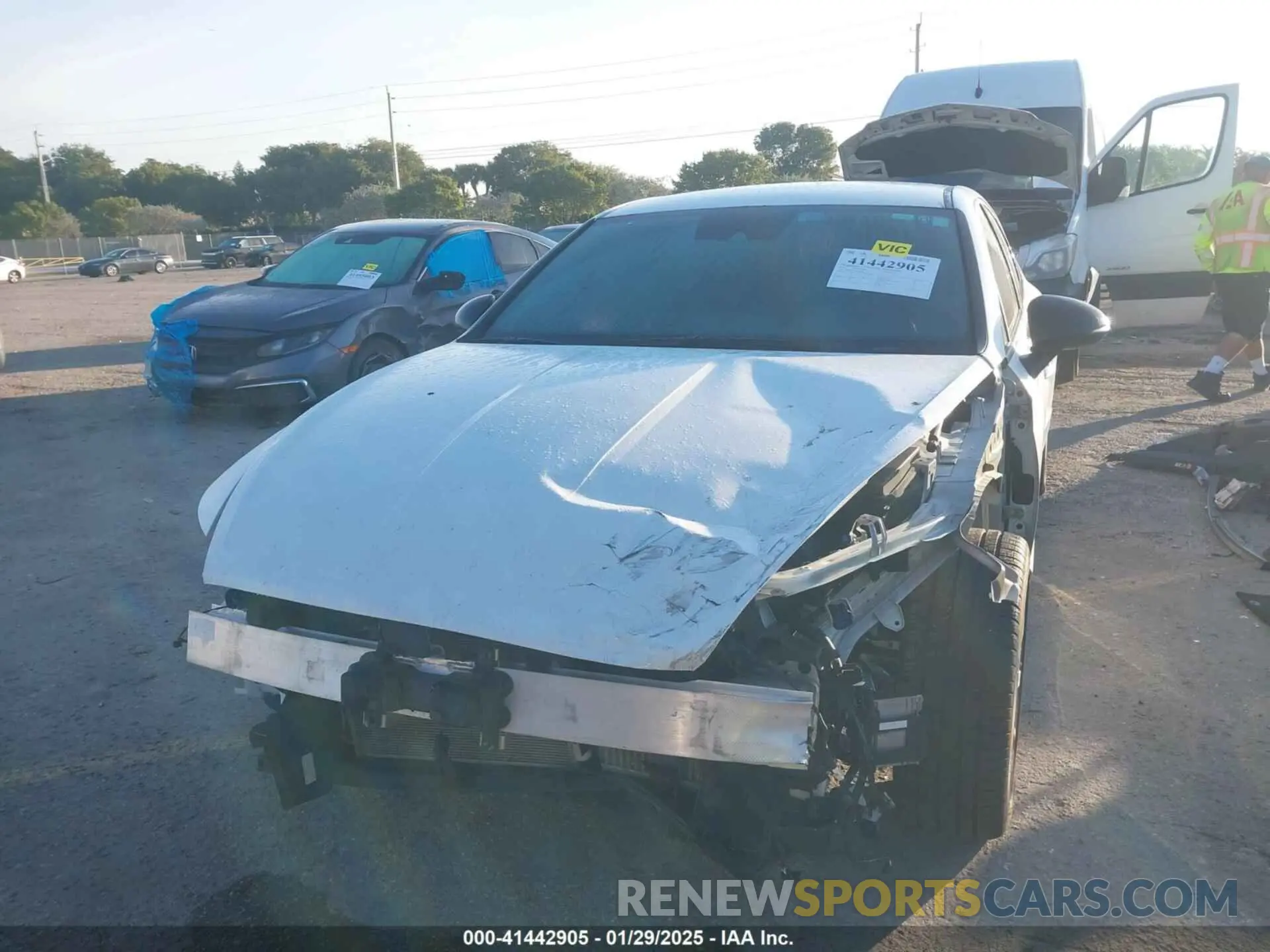 6 Photograph of a damaged car 5NPEJ4J24LH011004 HYUNDAI SONATA 2020