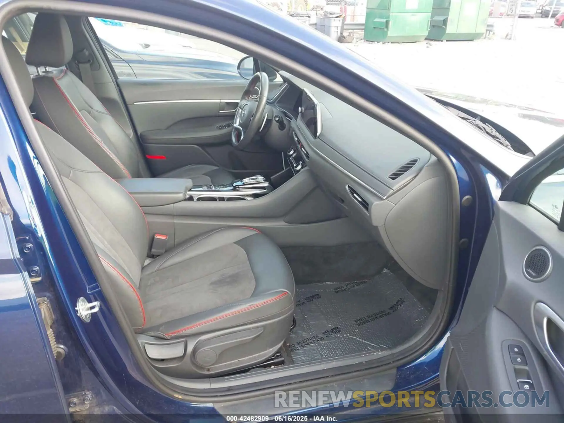 5 Photograph of a damaged car 5NPEJ4J25LH051785 HYUNDAI SONATA 2020