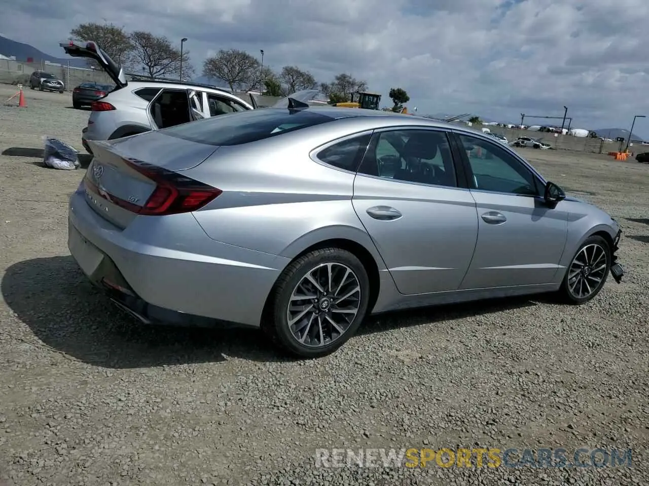 3 Photograph of a damaged car 5NPEJ4J27LH022241 HYUNDAI SONATA 2020