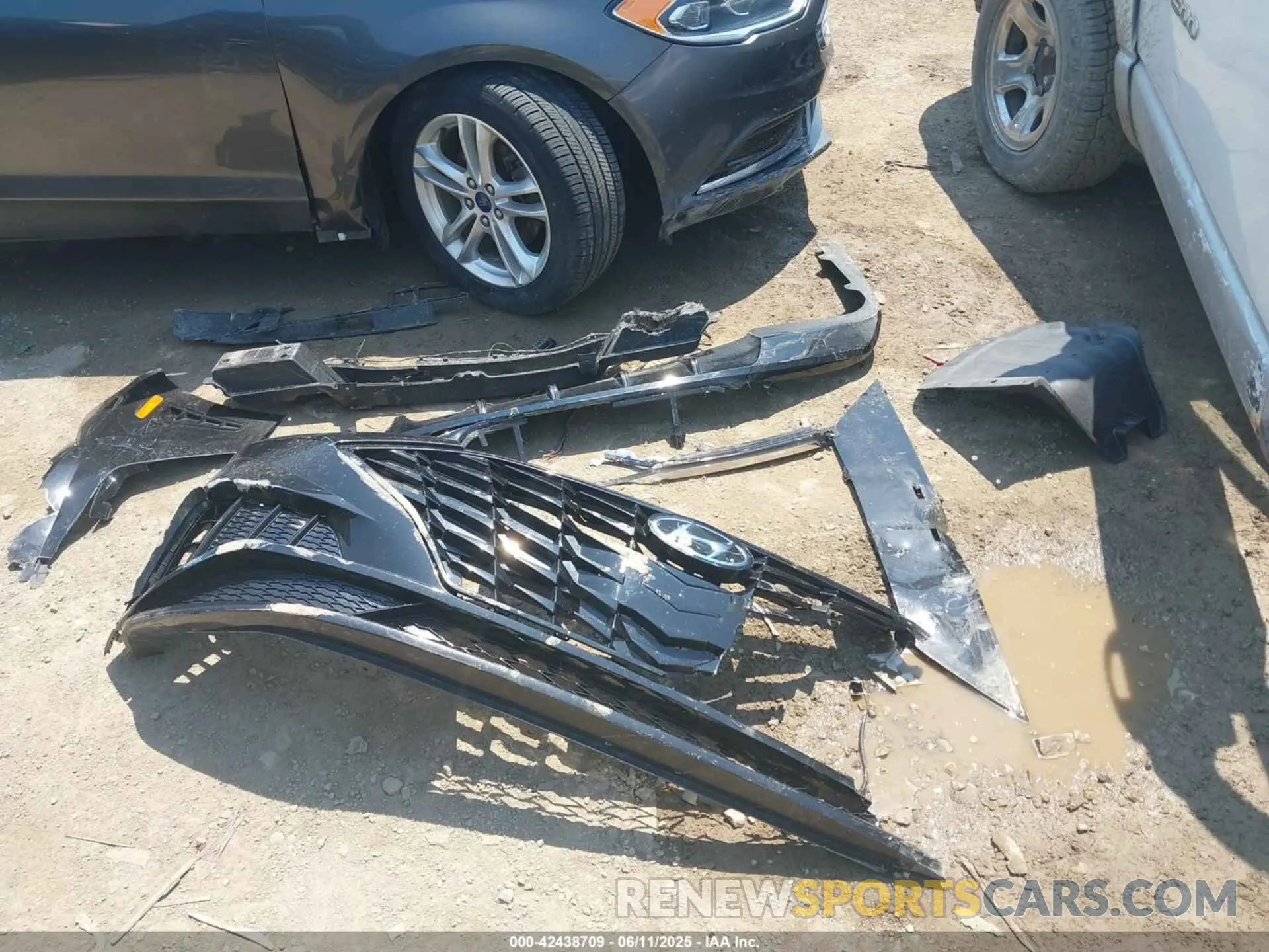 11 Photograph of a damaged car 5NPEJ4J27LH041775 HYUNDAI SONATA 2020