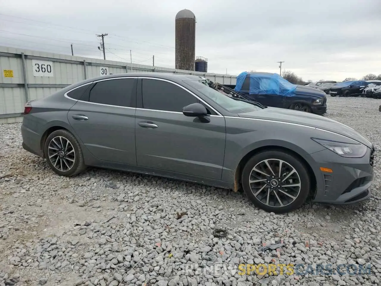 4 Photograph of a damaged car 5NPEJ4J28LH052185 HYUNDAI SONATA 2020