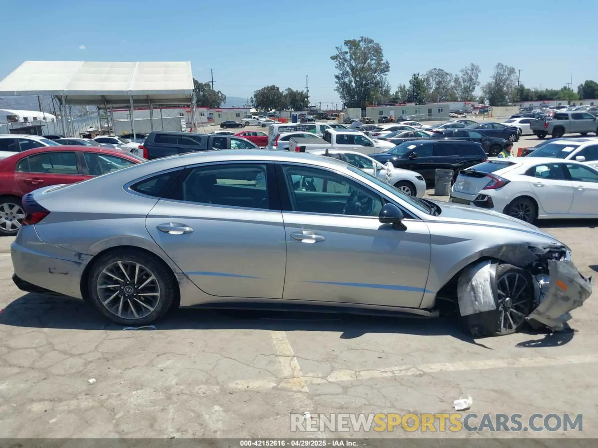 13 Photograph of a damaged car 5NPEJ4J29LH019387 HYUNDAI SONATA 2020