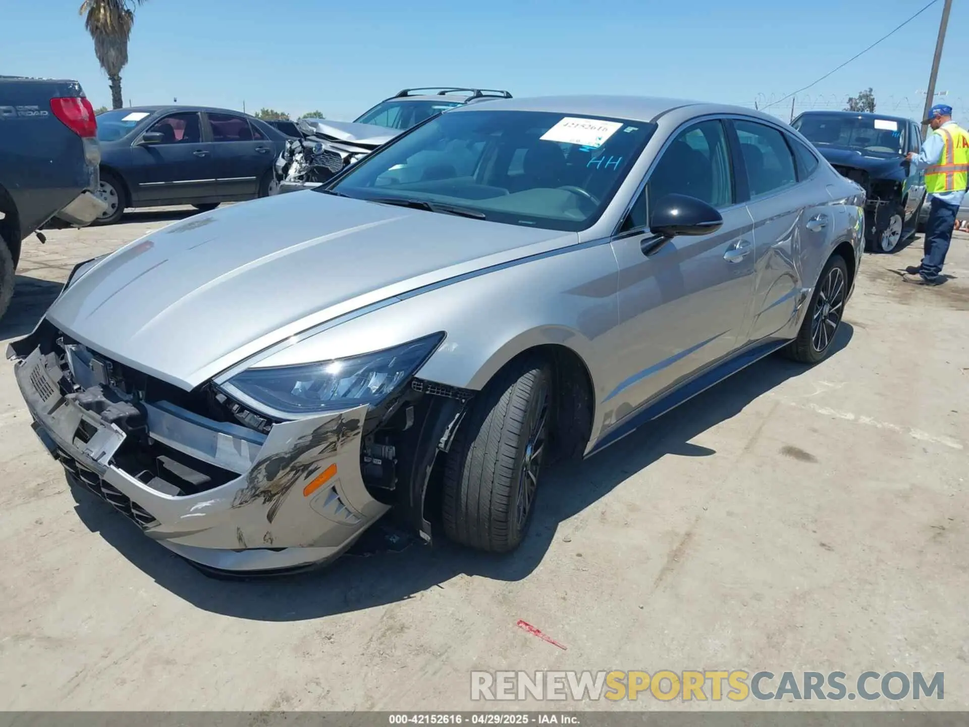 2 Photograph of a damaged car 5NPEJ4J29LH019387 HYUNDAI SONATA 2020