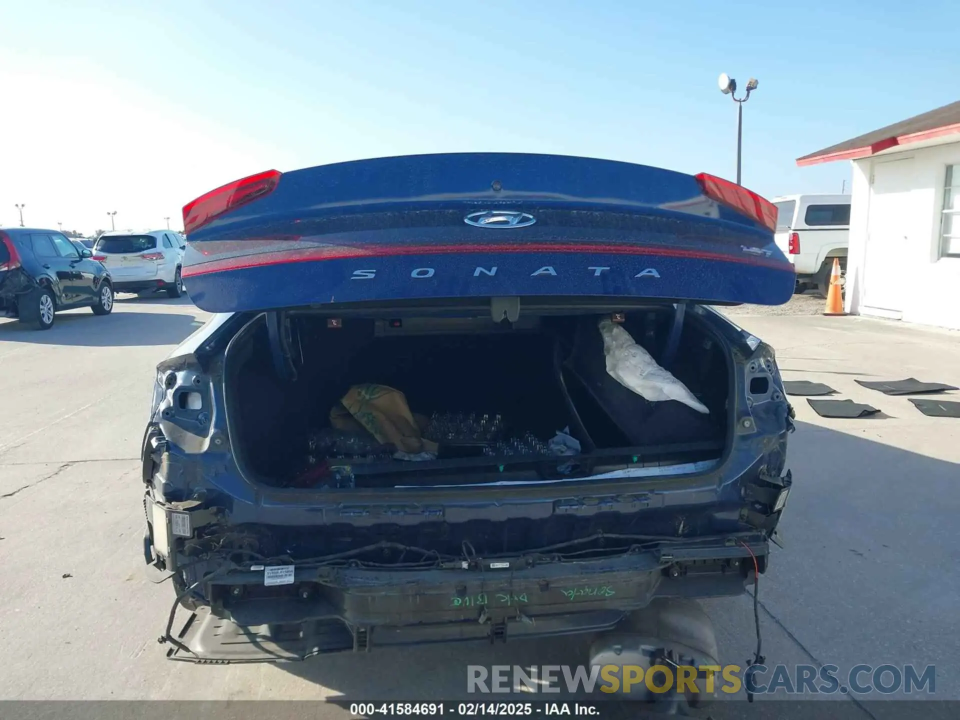 17 Photograph of a damaged car 5NPEJ4J29LH040529 HYUNDAI SONATA 2020