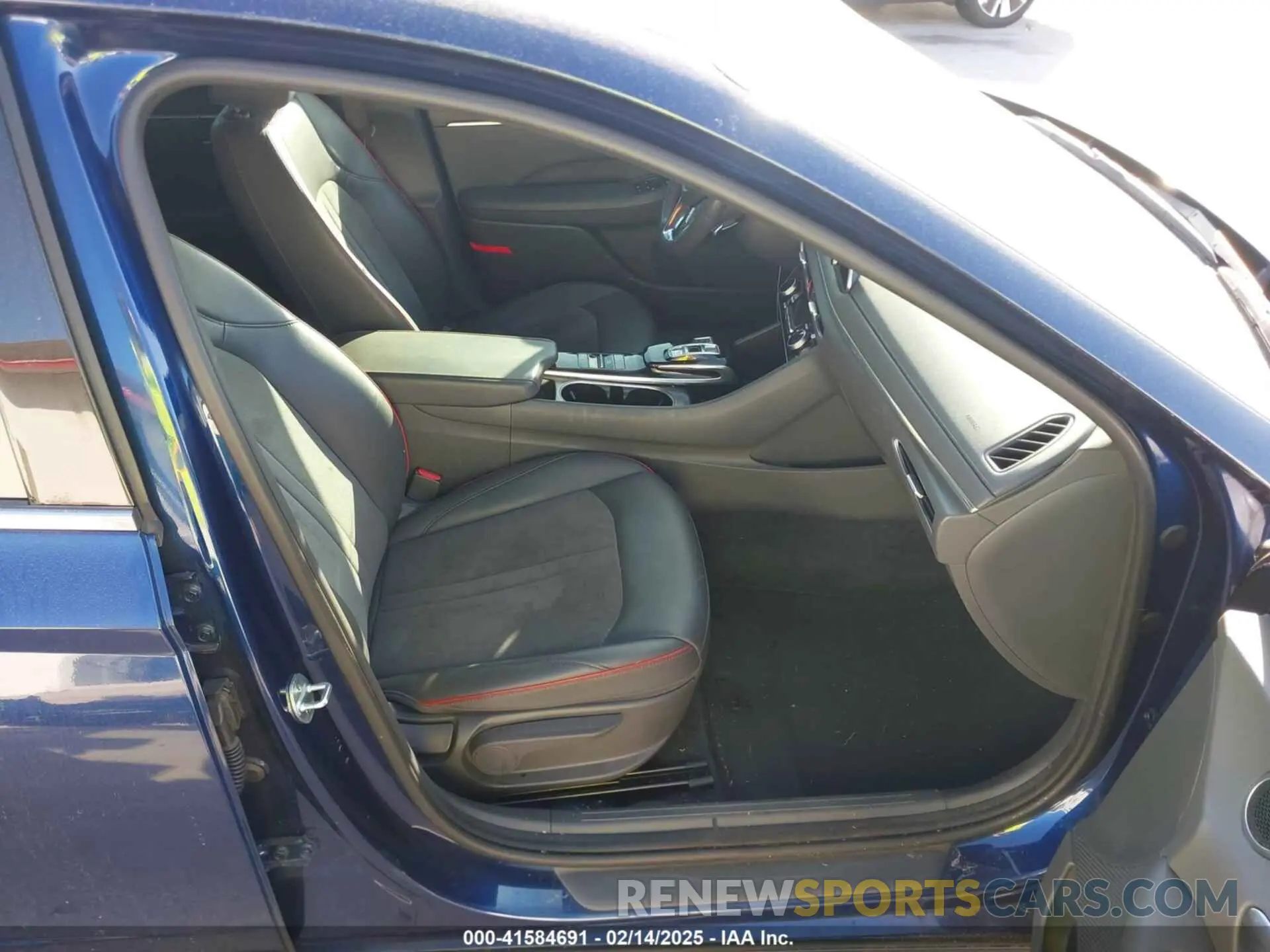 5 Photograph of a damaged car 5NPEJ4J29LH040529 HYUNDAI SONATA 2020