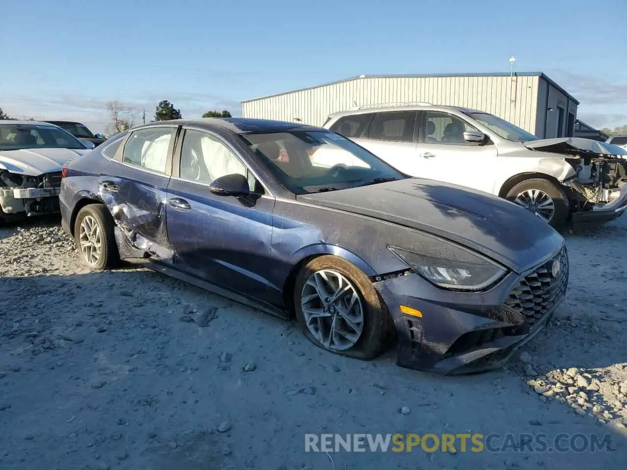 4 Photograph of a damaged car 5NPEL4JA2LH003243 HYUNDAI SONATA 2020