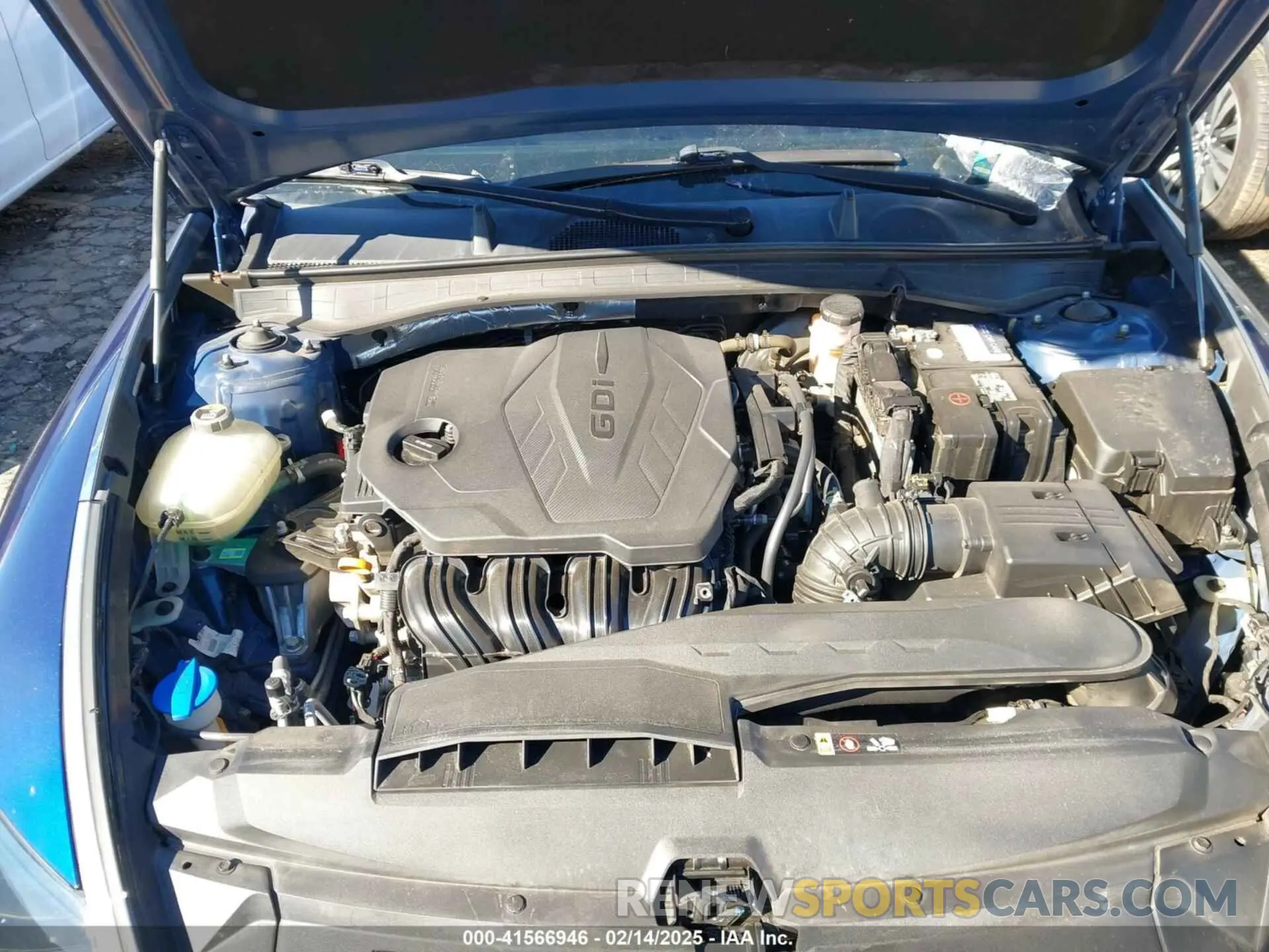 10 Photograph of a damaged car 5NPEL4JA3LH010301 HYUNDAI SONATA 2020