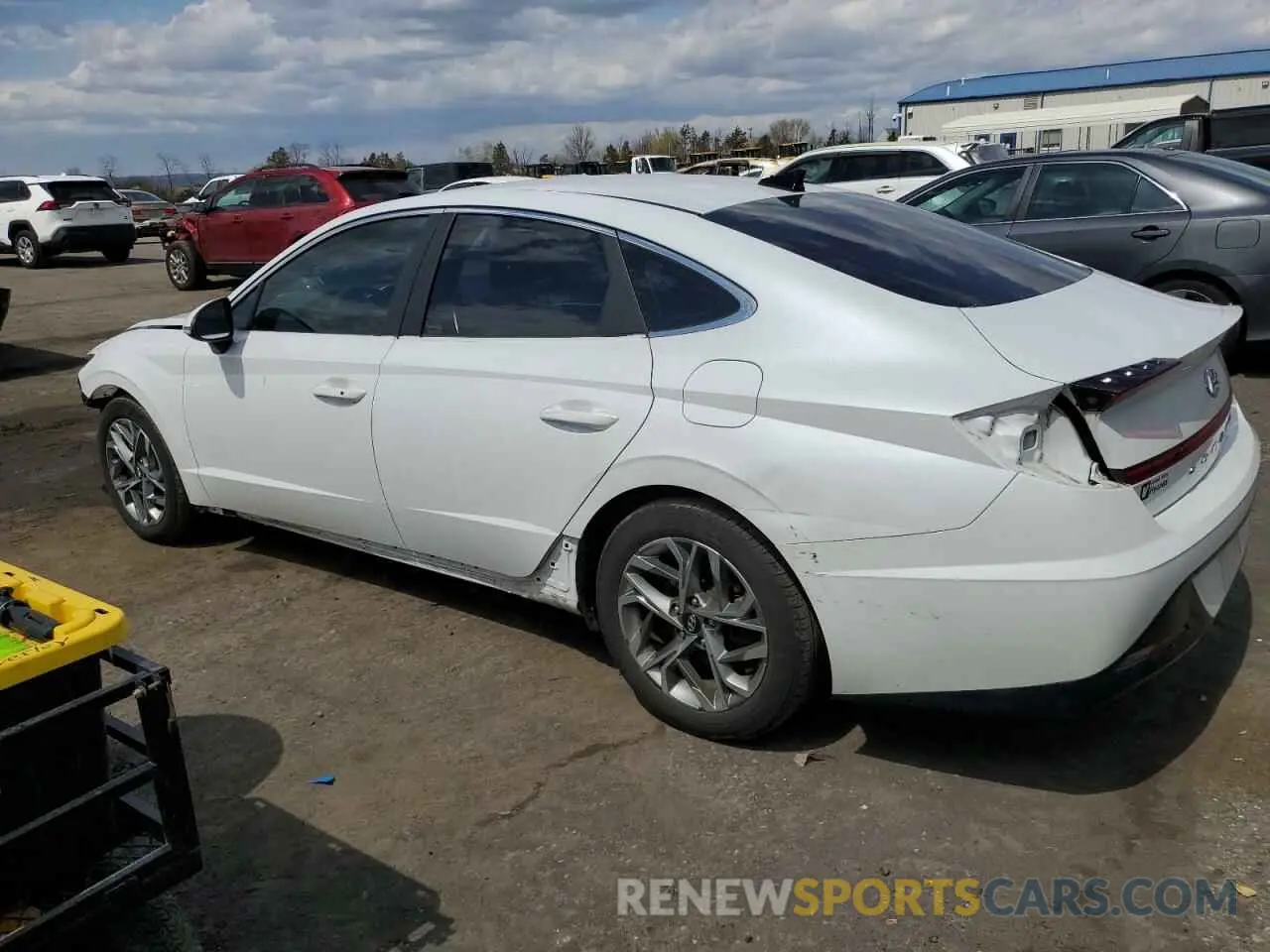 2 Photograph of a damaged car 5NPEL4JA4LH003194 HYUNDAI SONATA 2020