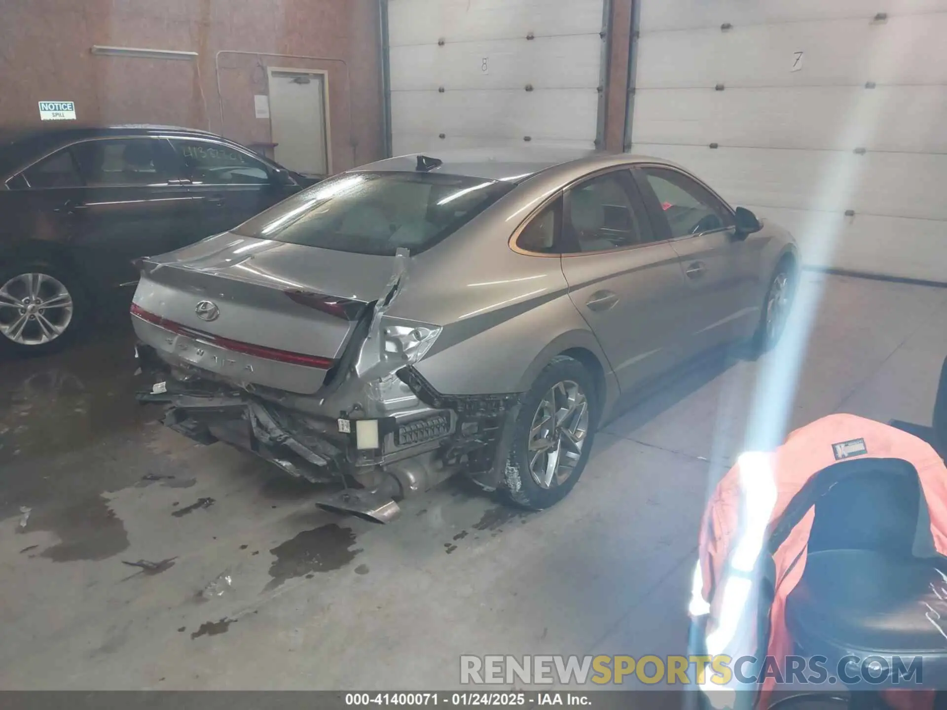4 Photograph of a damaged car 5NPEL4JA4LH017306 HYUNDAI SONATA 2020