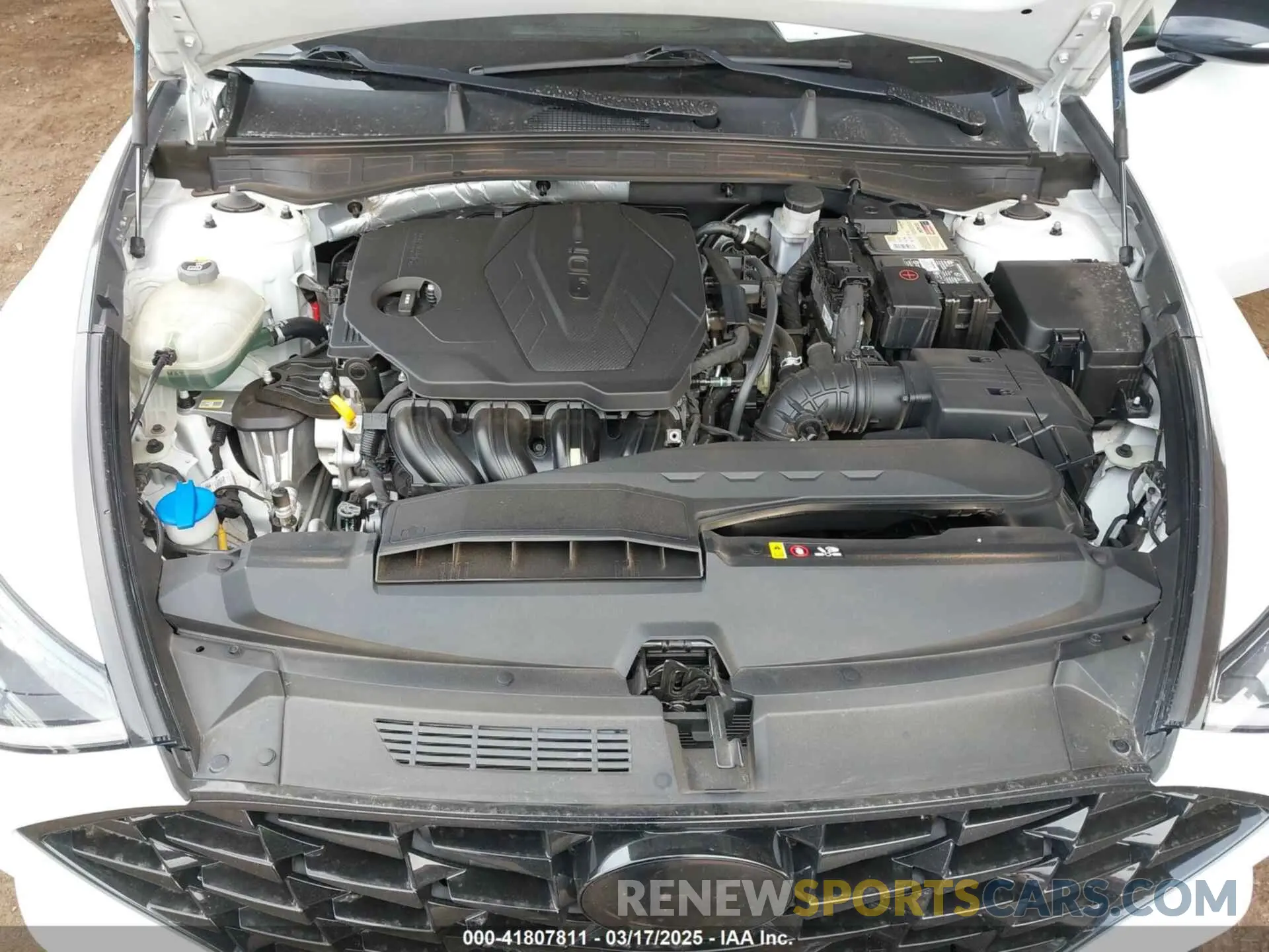 10 Photograph of a damaged car 5NPEL4JA4LH046868 HYUNDAI SONATA 2020