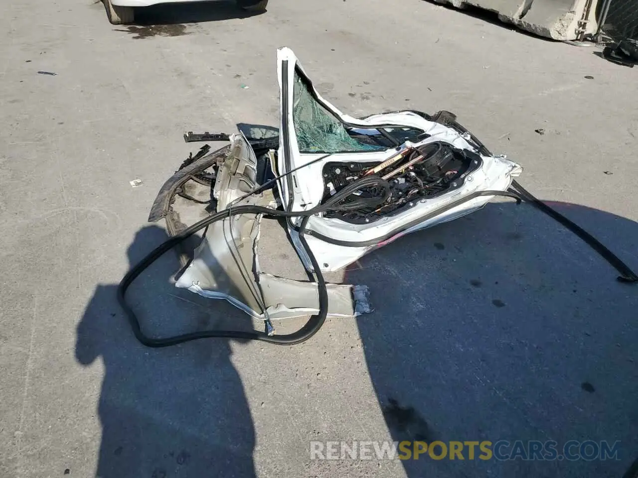 12 Photograph of a damaged car 5NPEL4JA4LH056672 HYUNDAI SONATA 2020
