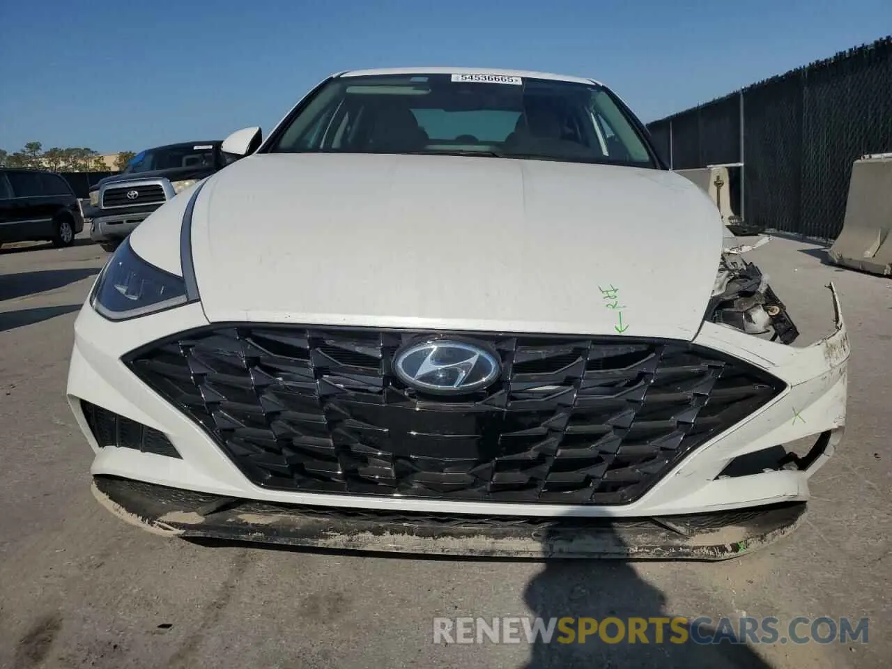5 Photograph of a damaged car 5NPEL4JA4LH056672 HYUNDAI SONATA 2020