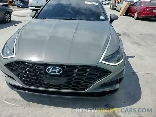 13 Photograph of a damaged car 5NPEL4JA6LH010969 HYUNDAI SONATA 2020