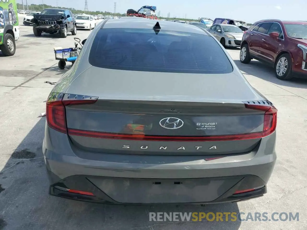 6 Photograph of a damaged car 5NPEL4JA6LH010969 HYUNDAI SONATA 2020
