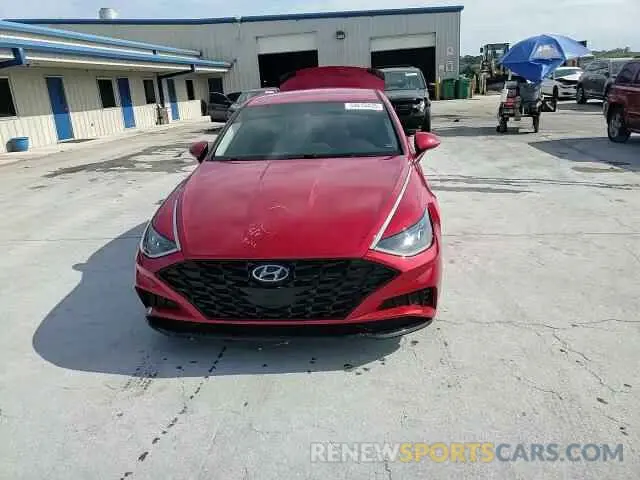 13 Photograph of a damaged car 5NPEL4JA6LH061291 HYUNDAI SONATA 2020