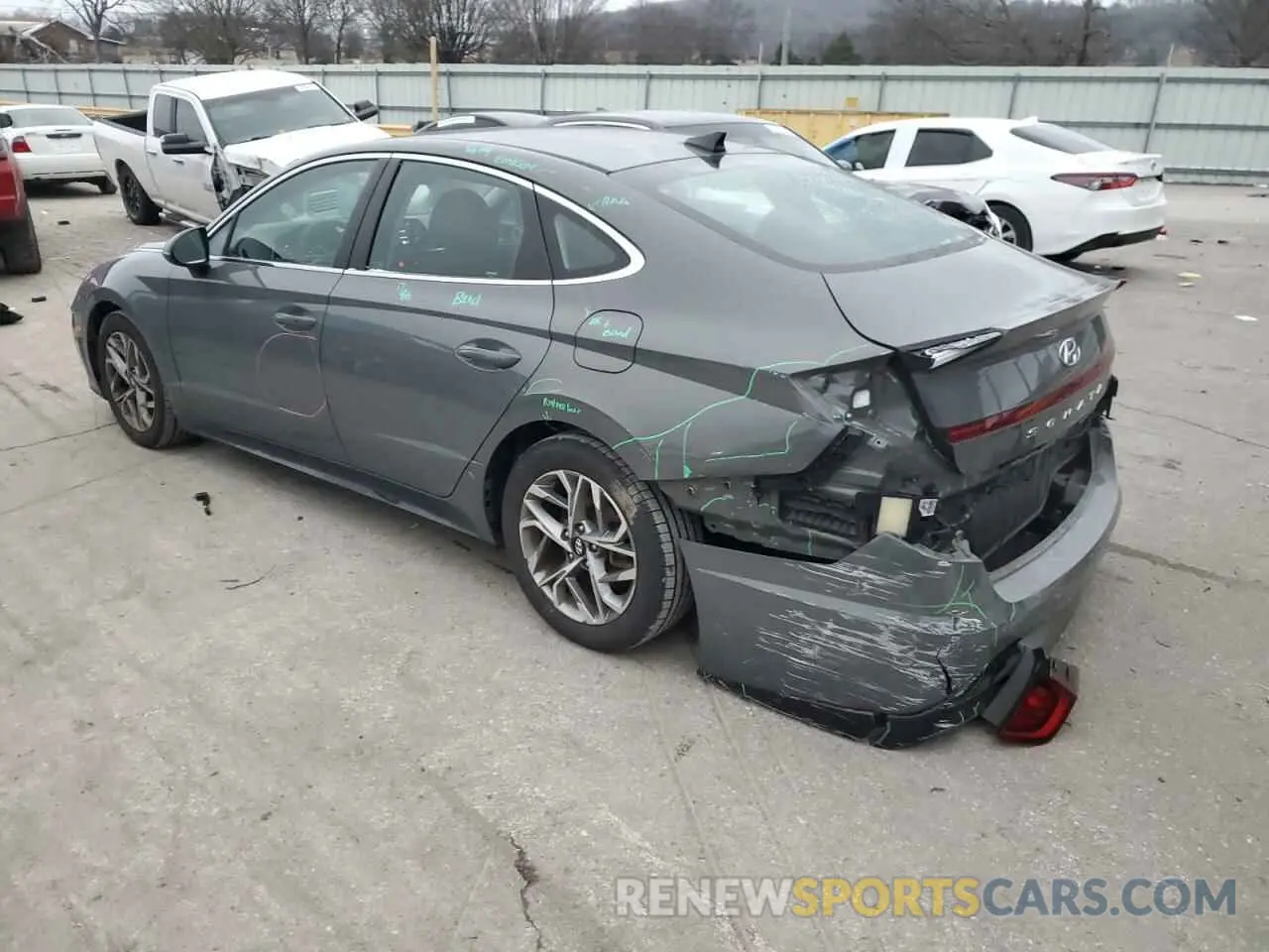 2 Photograph of a damaged car 5NPEL4JA7LH014979 HYUNDAI SONATA 2020