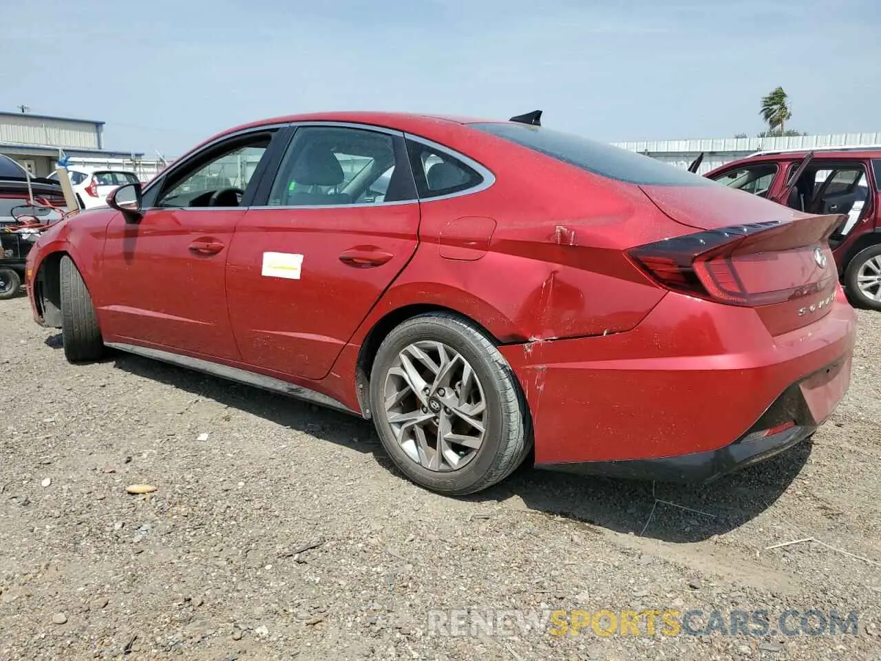 2 Photograph of a damaged car 5NPEL4JA7LH022211 HYUNDAI SONATA 2020