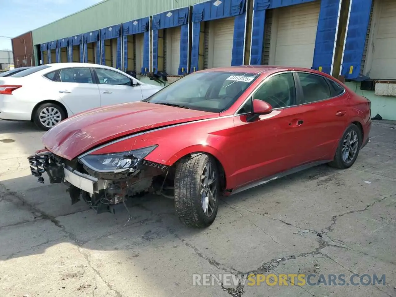 1 Photograph of a damaged car 5NPEL4JA7LH035900 HYUNDAI SONATA 2020