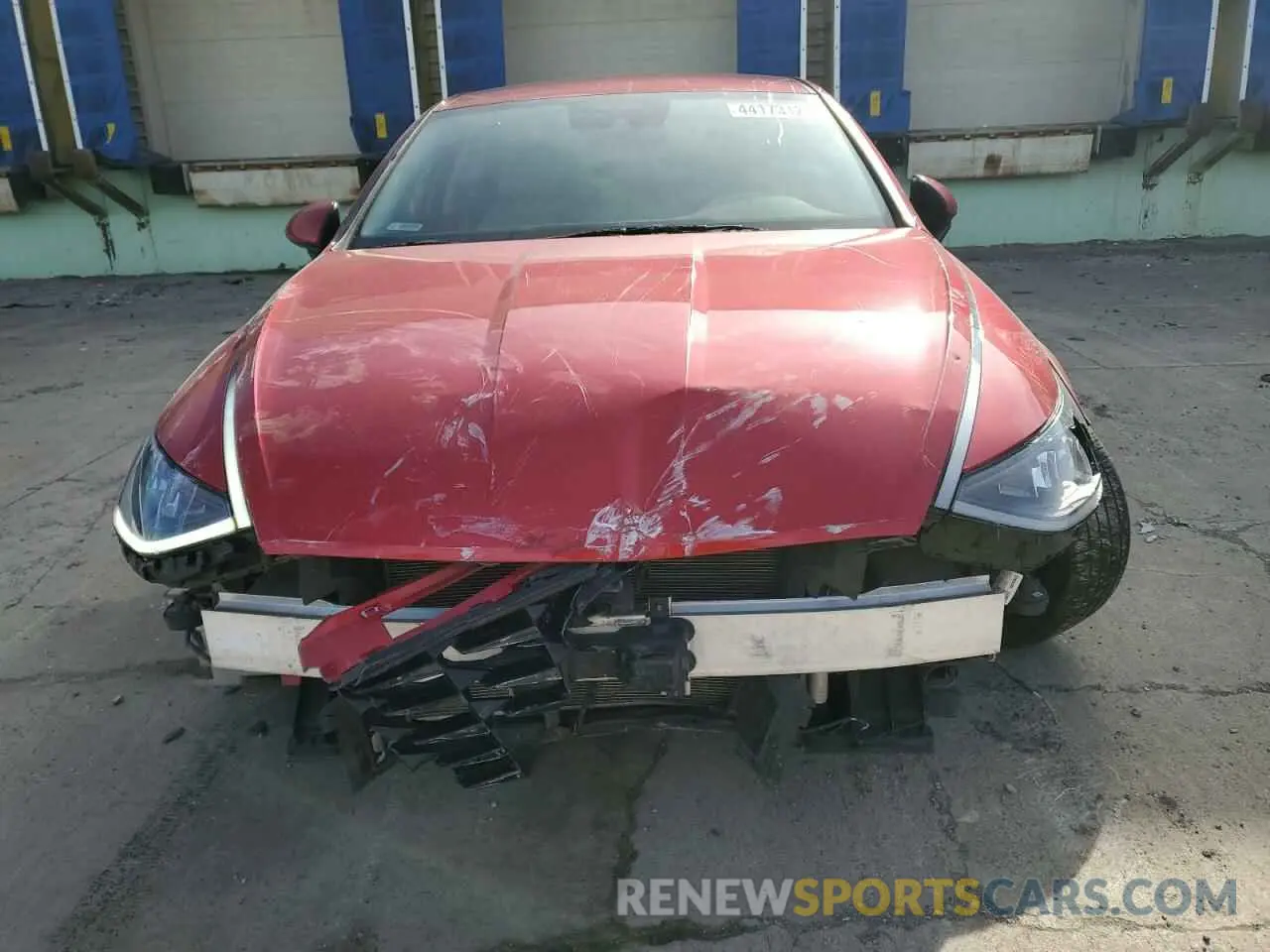 5 Photograph of a damaged car 5NPEL4JA7LH035900 HYUNDAI SONATA 2020