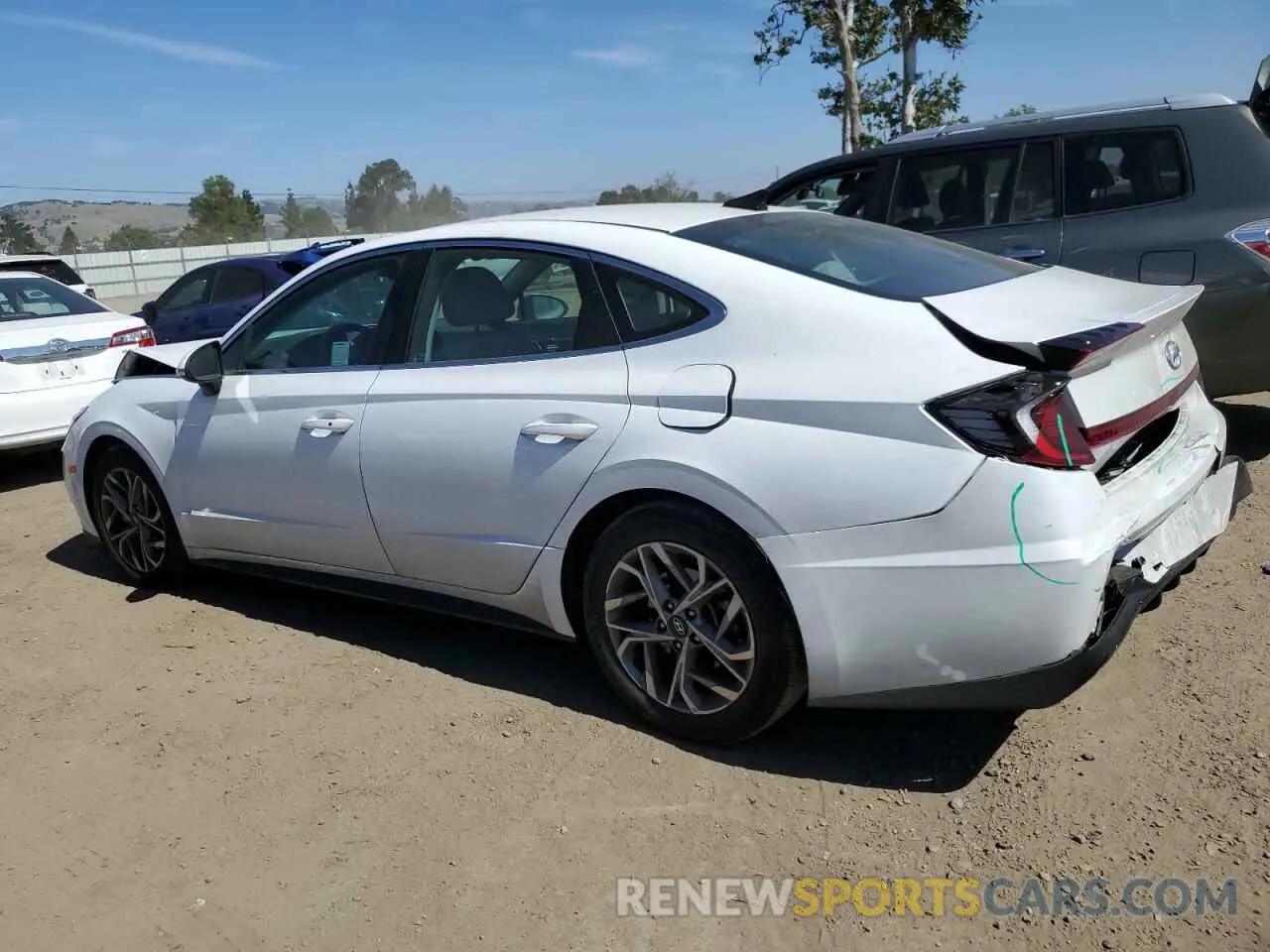 2 Photograph of a damaged car 5NPEL4JA8LH027532 HYUNDAI SONATA 2020