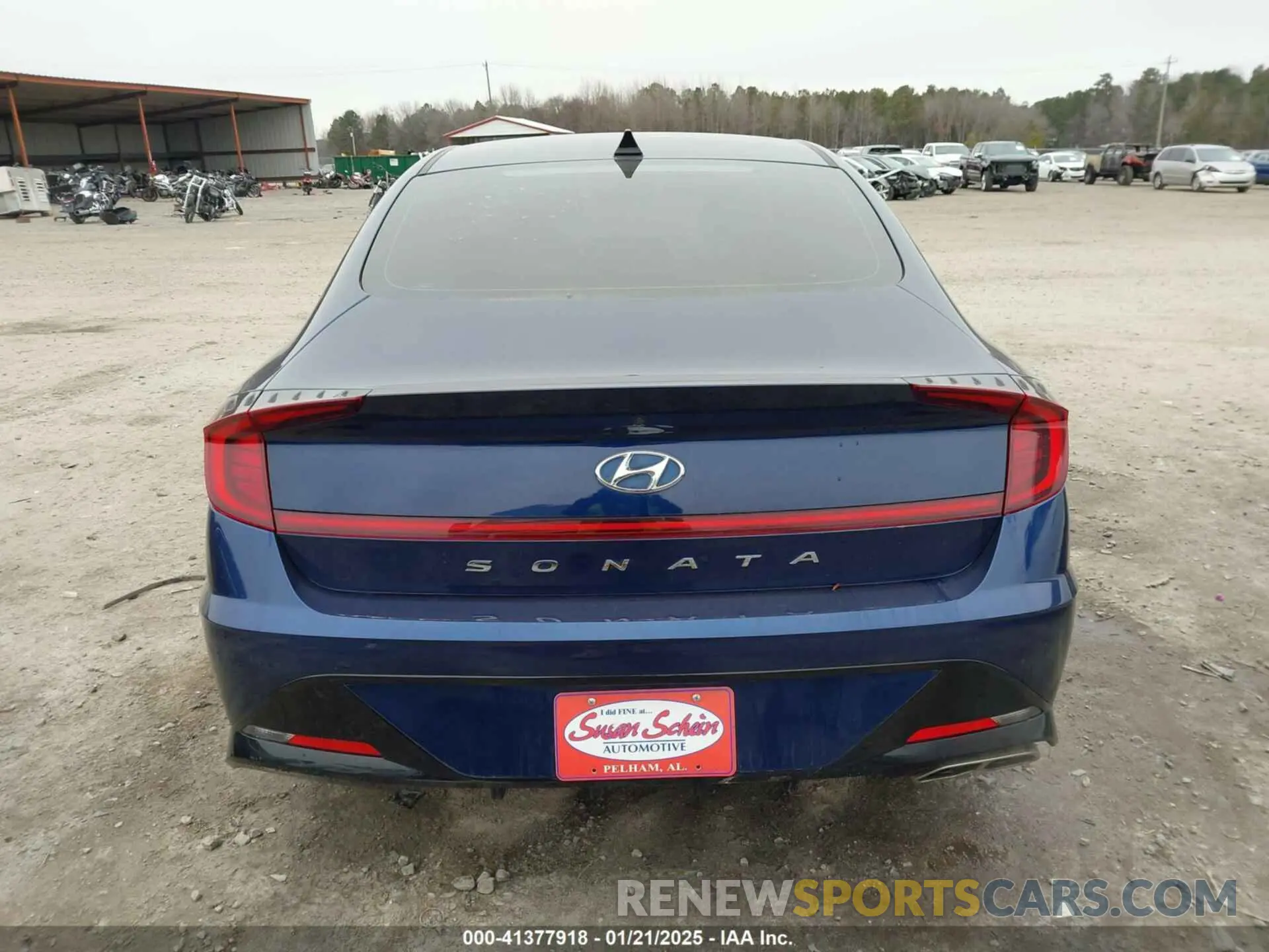 16 Photograph of a damaged car 5NPEL4JA8LH054780 HYUNDAI SONATA 2020