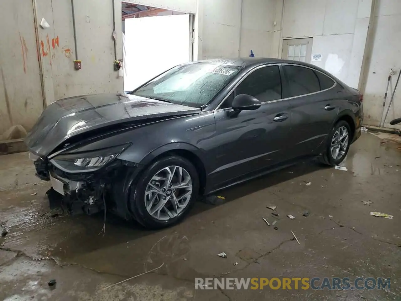 1 Photograph of a damaged car 5NPEL4JA9LH031038 HYUNDAI SONATA 2020