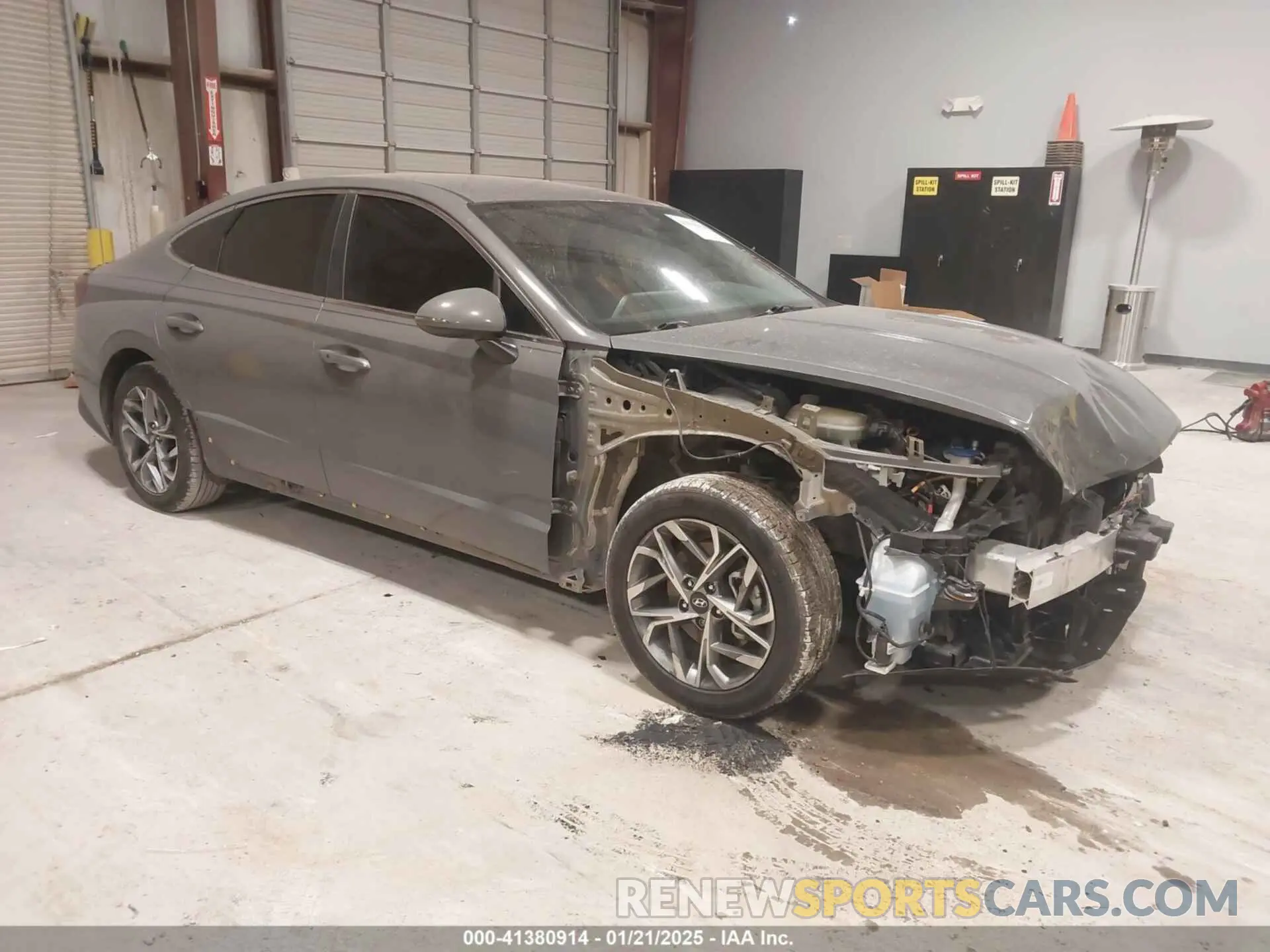 1 Photograph of a damaged car 5NPEL4JAXLH003863 HYUNDAI SONATA 2020