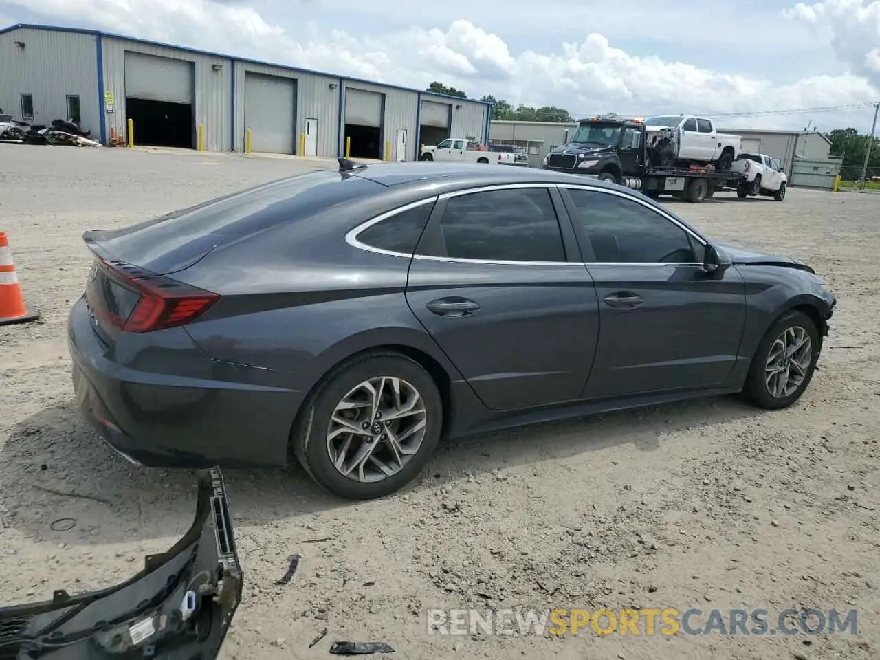 3 Photograph of a damaged car 5NPEL4JAXLH010599 HYUNDAI SONATA 2020