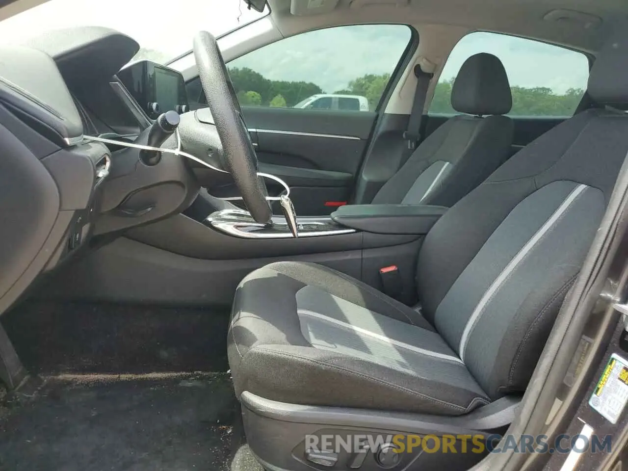 7 Photograph of a damaged car 5NPEL4JAXLH010599 HYUNDAI SONATA 2020