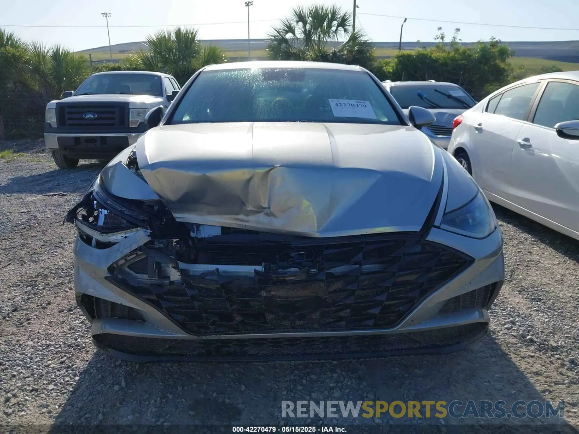 12 Photograph of a damaged car 5NPEL4JAXLH029055 HYUNDAI SONATA 2020