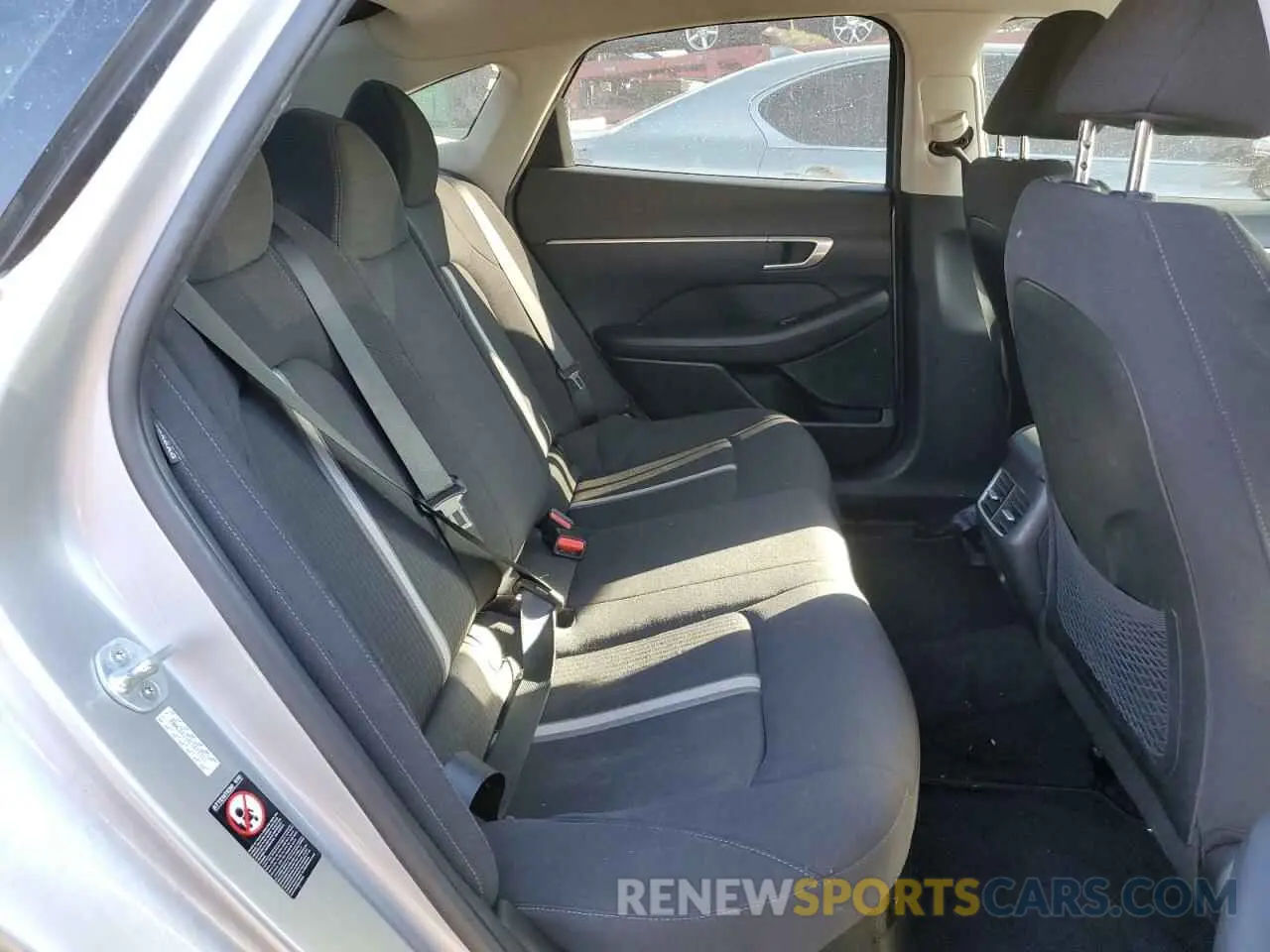 10 Photograph of a damaged car KMHL24JJ4LA015911 HYUNDAI SONATA 2020