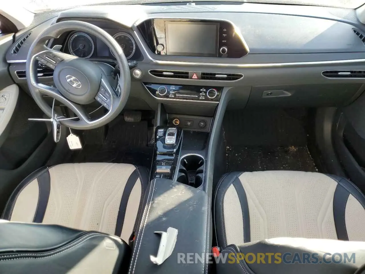 8 Photograph of a damaged car KMHL24JJ9LA010056 HYUNDAI SONATA 2020