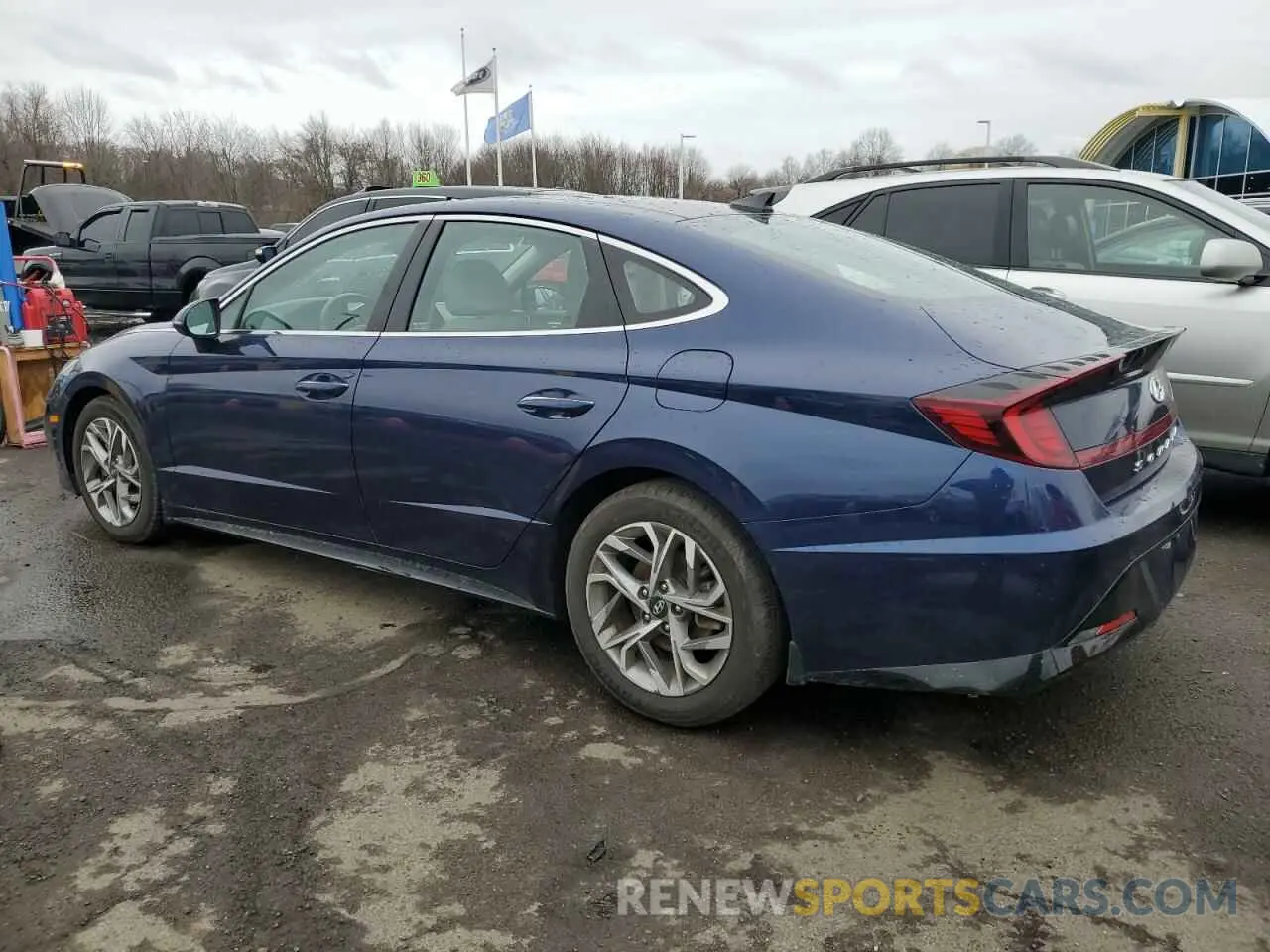2 Photograph of a damaged car 5NPEF4JA0MH110185 HYUNDAI SONATA 2021