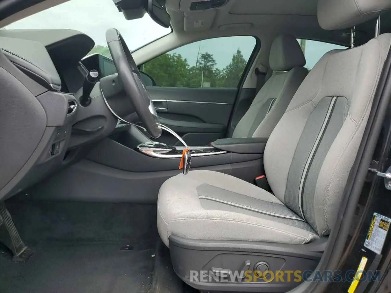7 Photograph of a damaged car 5NPEF4JA2MH099268 HYUNDAI SONATA 2021