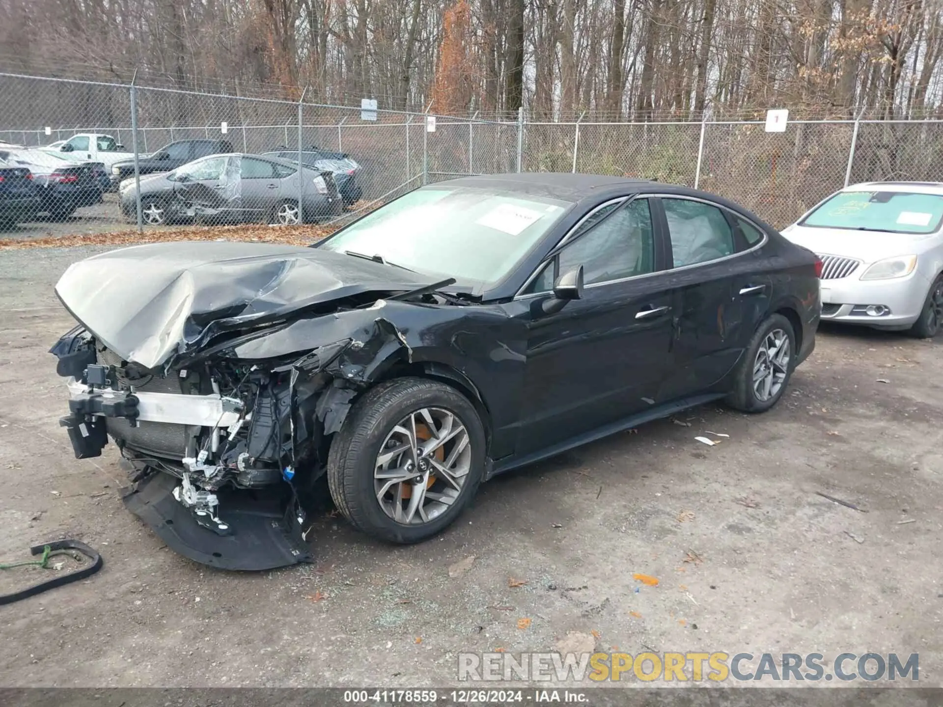 2 Photograph of a damaged car 5NPEF4JA3MH092362 HYUNDAI SONATA 2021