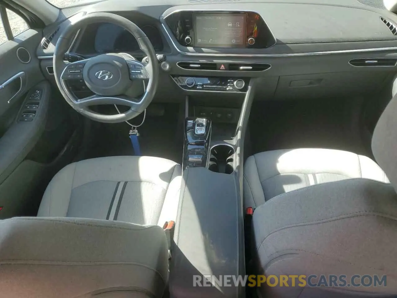 8 Photograph of a damaged car 5NPEF4JA4MH083962 HYUNDAI SONATA 2021