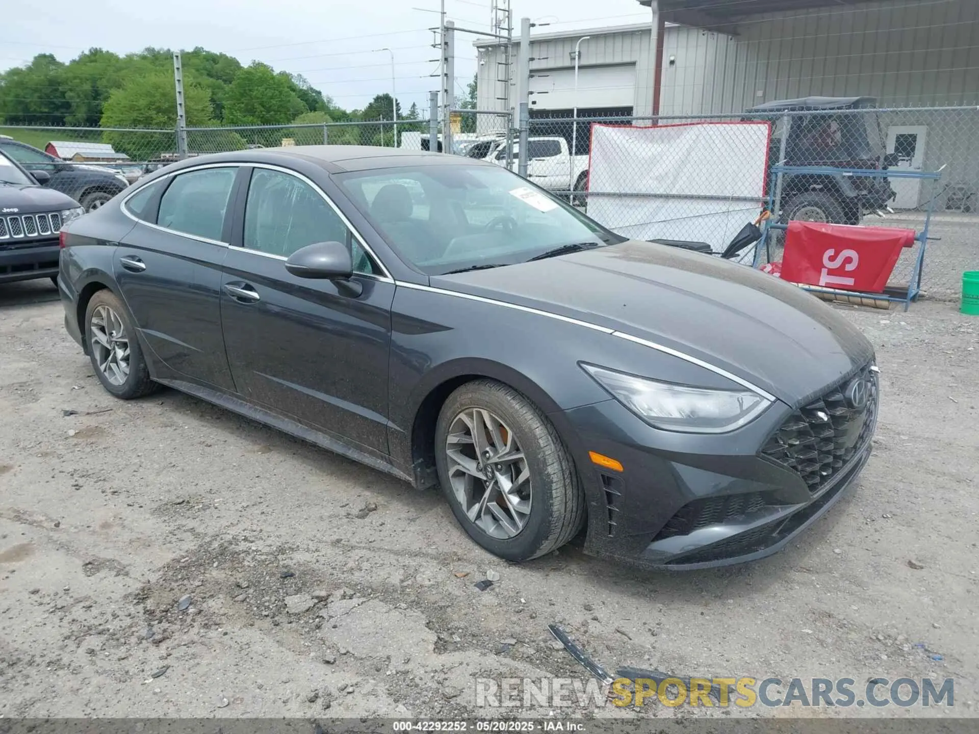 1 Photograph of a damaged car 5NPEF4JA5MH094369 HYUNDAI SONATA 2021