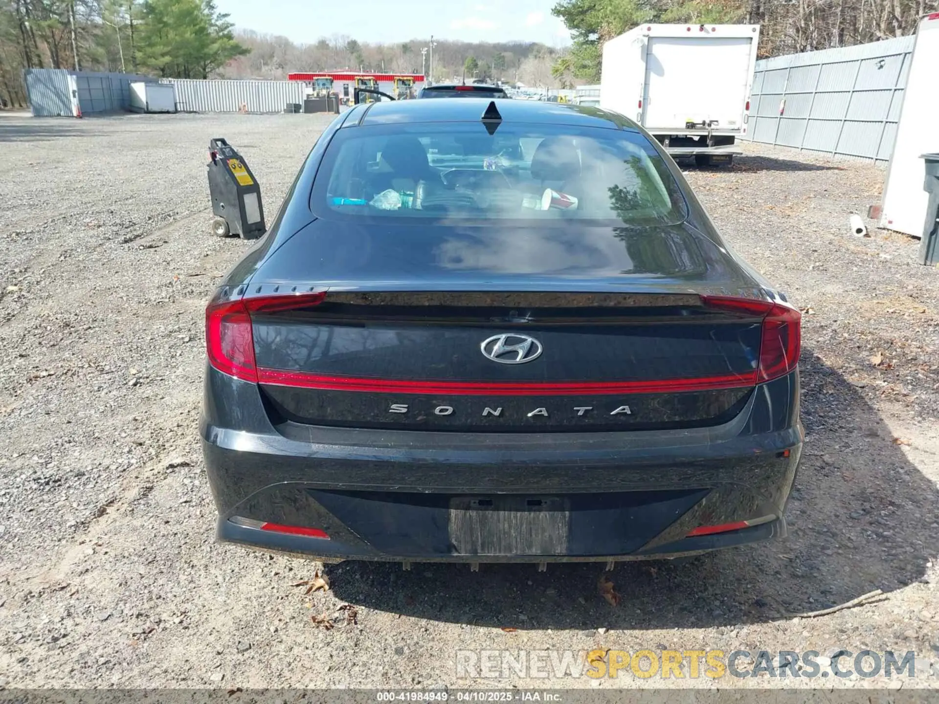 16 Photograph of a damaged car 5NPEF4JA6MH083977 HYUNDAI SONATA 2021