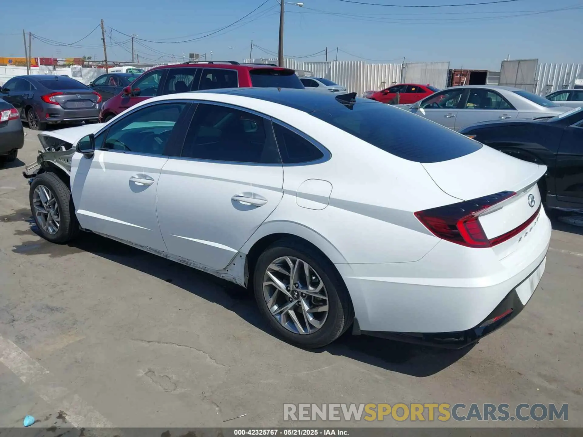3 Photograph of a damaged car 5NPEF4JA6MH089844 HYUNDAI SONATA 2021