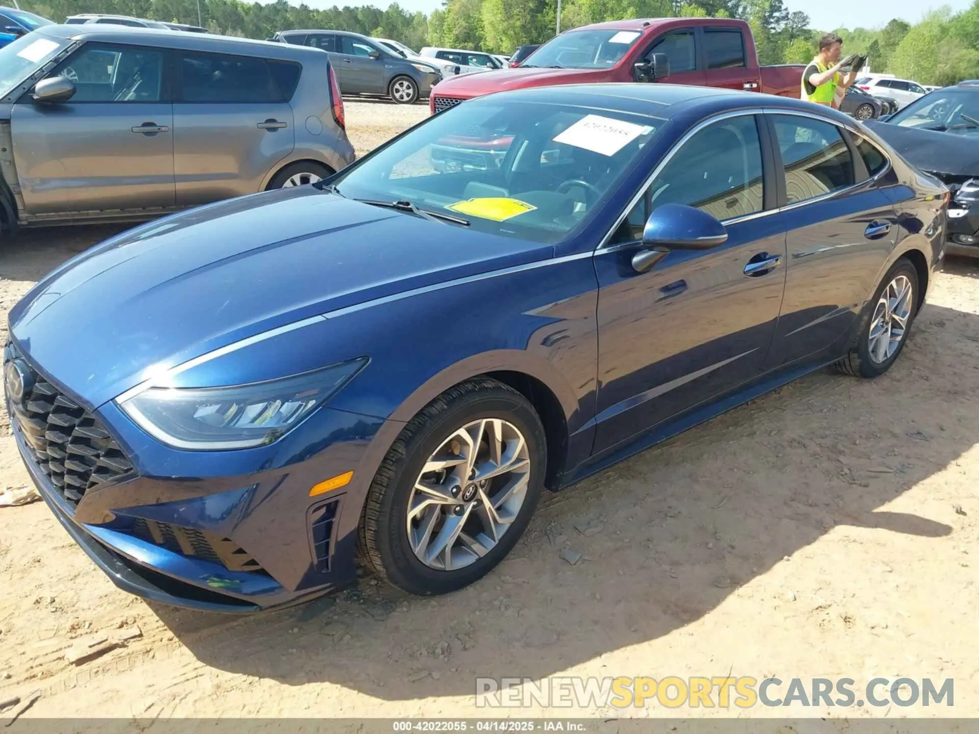 2 Photograph of a damaged car 5NPEF4JA6MH096101 HYUNDAI SONATA 2021