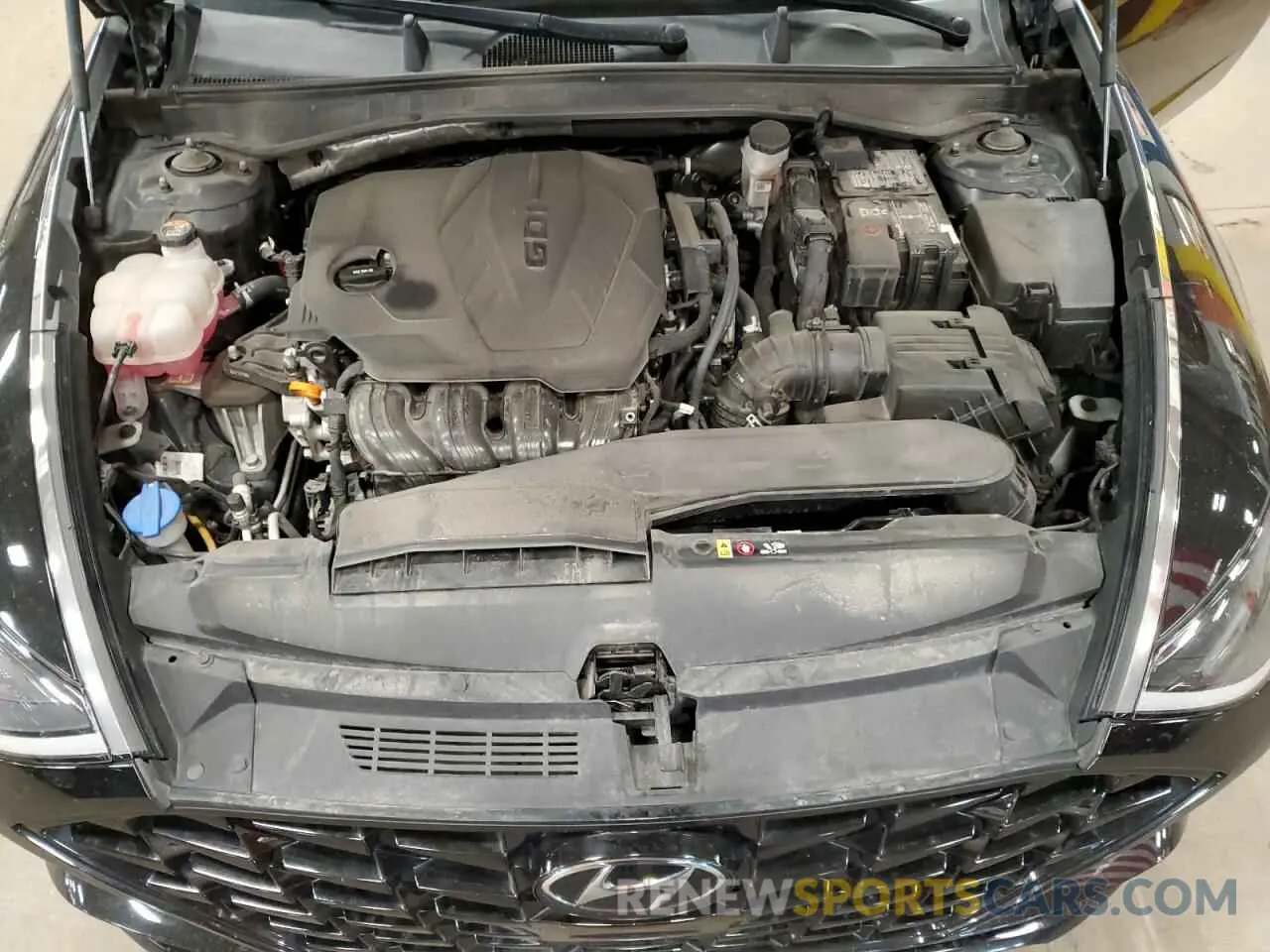 11 Photograph of a damaged car 5NPEF4JA6MH102415 HYUNDAI SONATA 2021