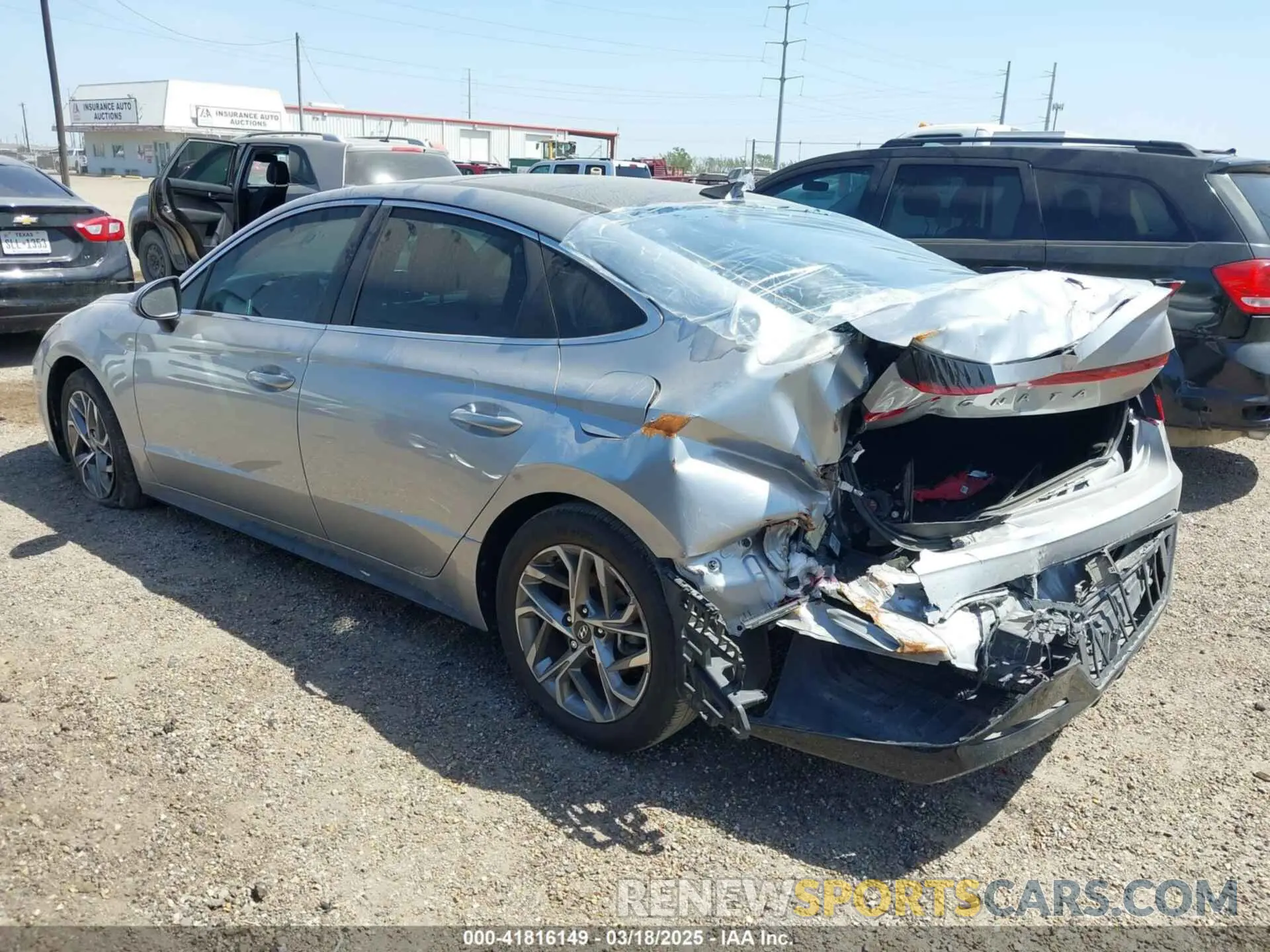 3 Photograph of a damaged car 5NPEF4JA6MH120705 HYUNDAI SONATA 2021