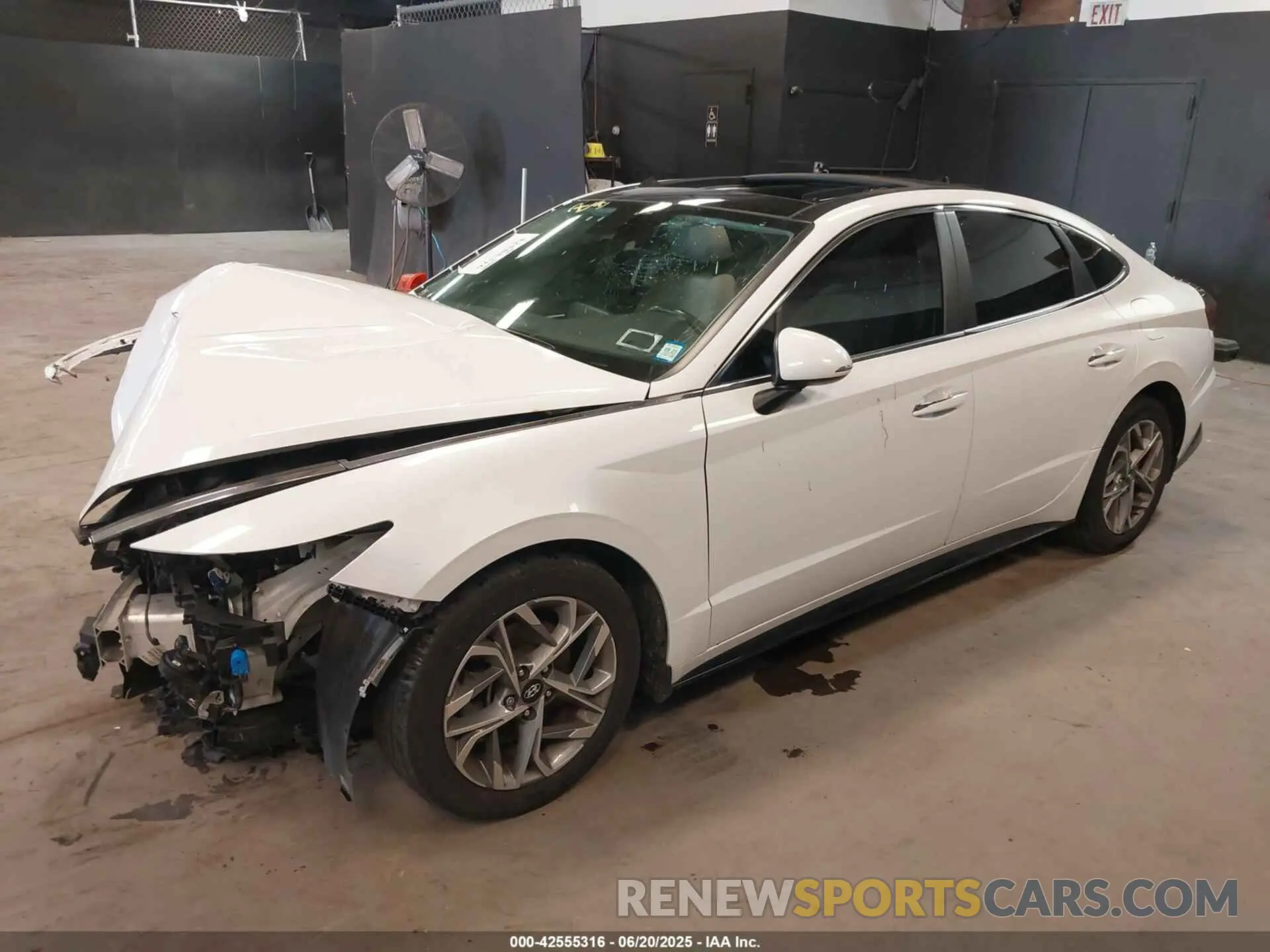 2 Photograph of a damaged car 5NPEF4JA7MH098827 HYUNDAI SONATA 2021