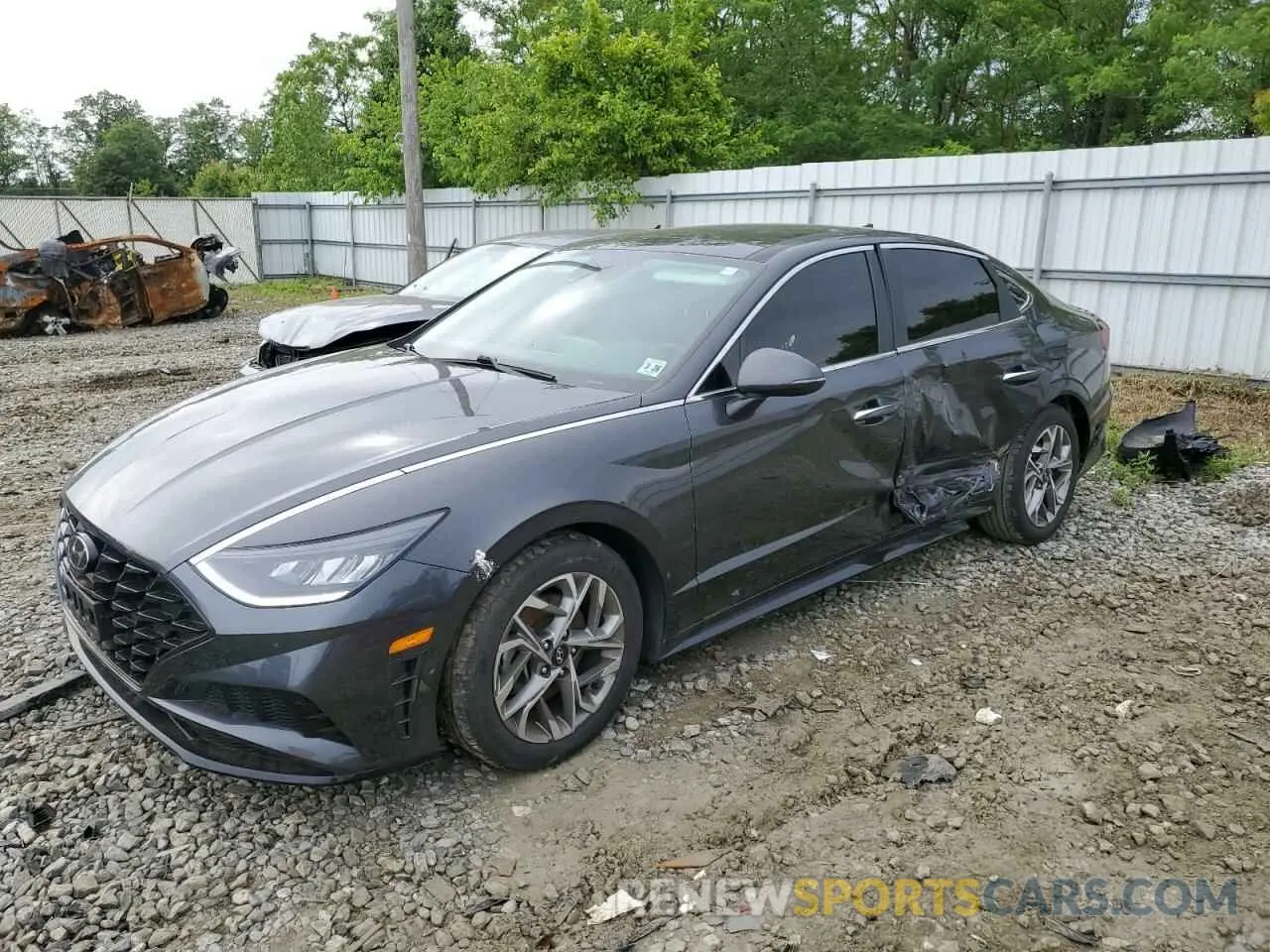 1 Photograph of a damaged car 5NPEF4JA9MH116065 HYUNDAI SONATA 2021