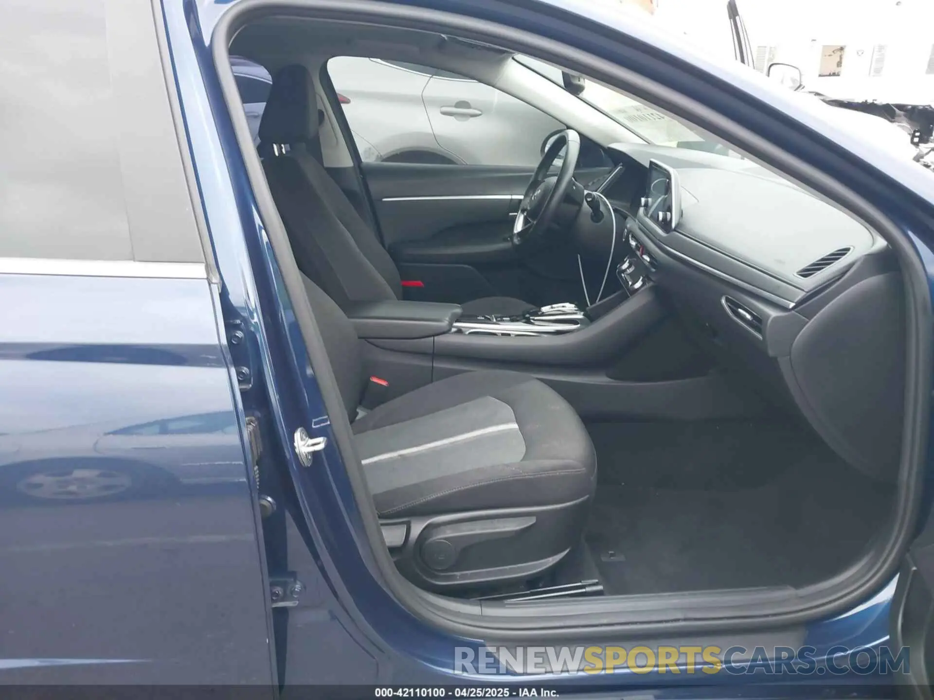5 Photograph of a damaged car 5NPEF4JA9MH120357 HYUNDAI SONATA 2021