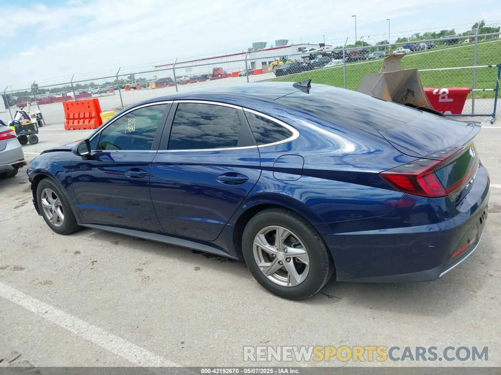 15 Photograph of a damaged car 5NPEG4JA0MH074639 HYUNDAI SONATA 2021